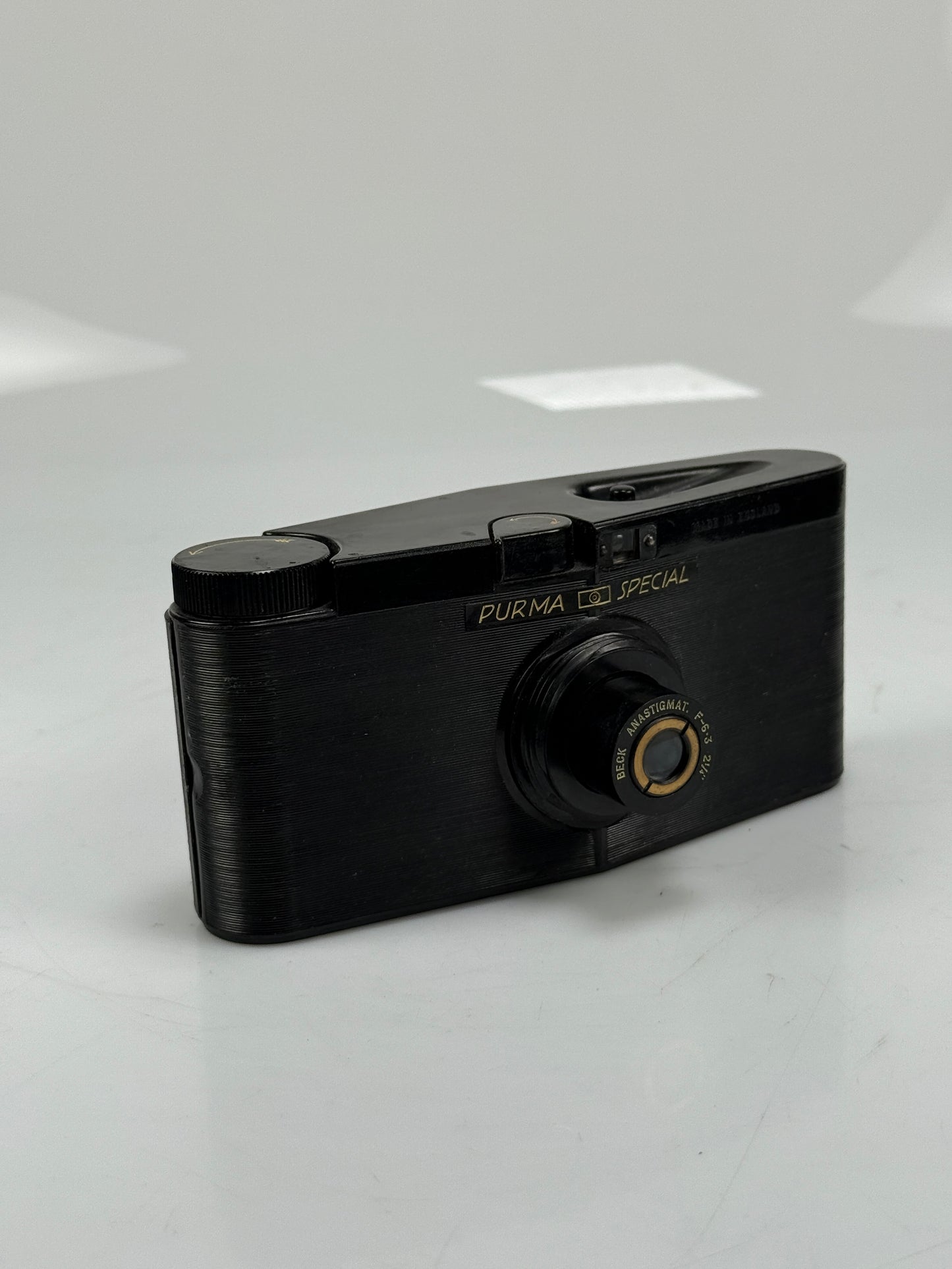 Vintage PURMA SPECIAL Camera - 127 Film - Art Deco - Bakelite, W/ cap