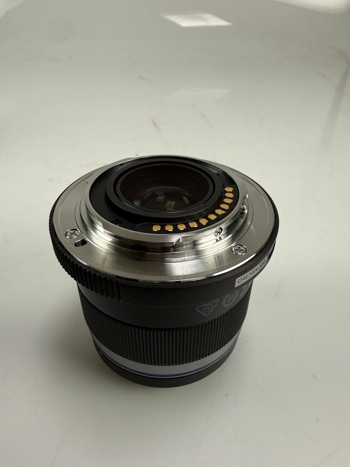 Olympus M.Zuiko Digital 45mm F1.8 Lens for Micro Four Thirds black