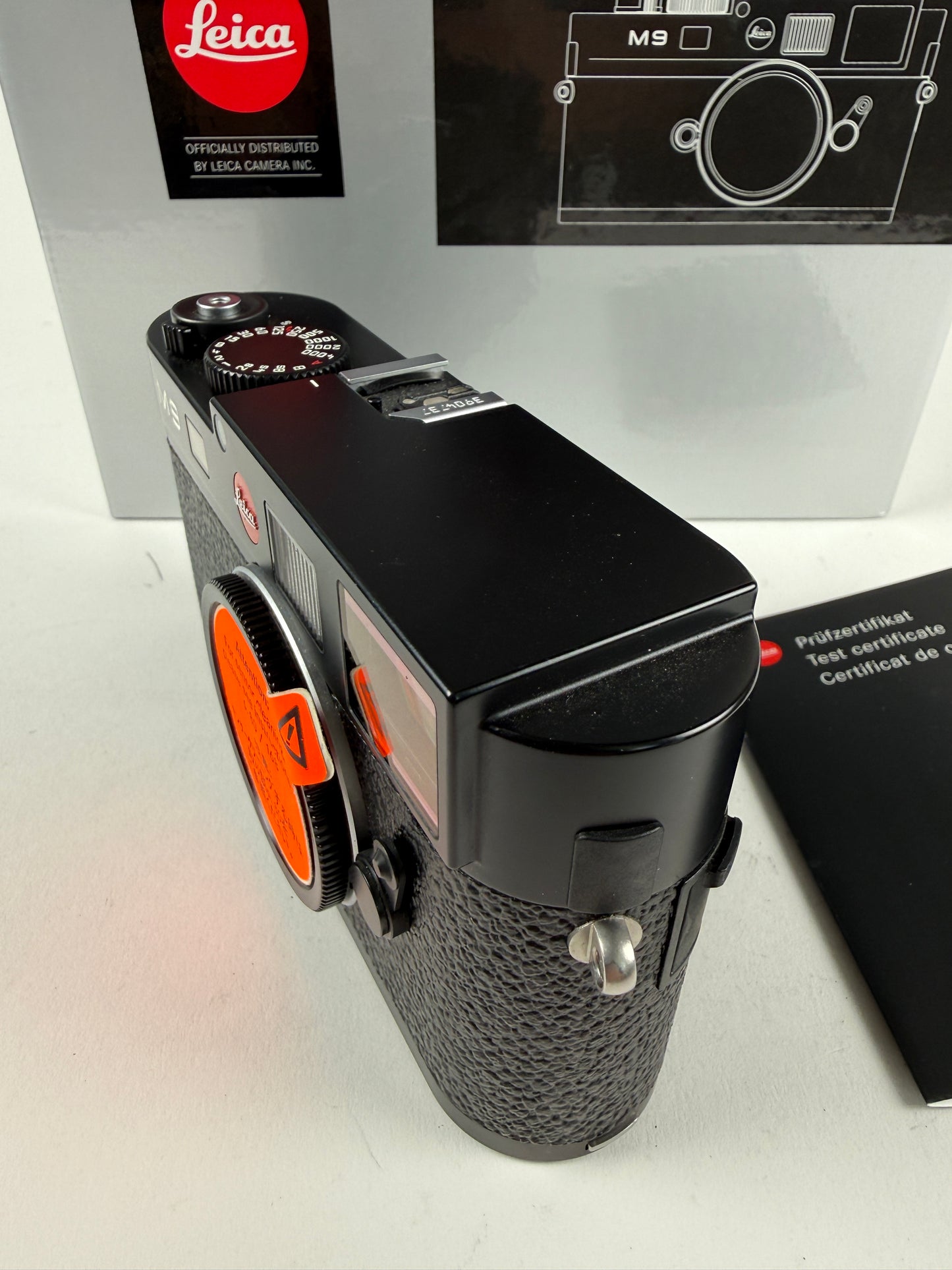 Leica M9 18.0MP Digital Rangefinder Camera Black Paint 10704