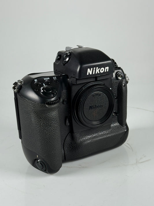 Nikon F5 AF SLR Film Camera Body