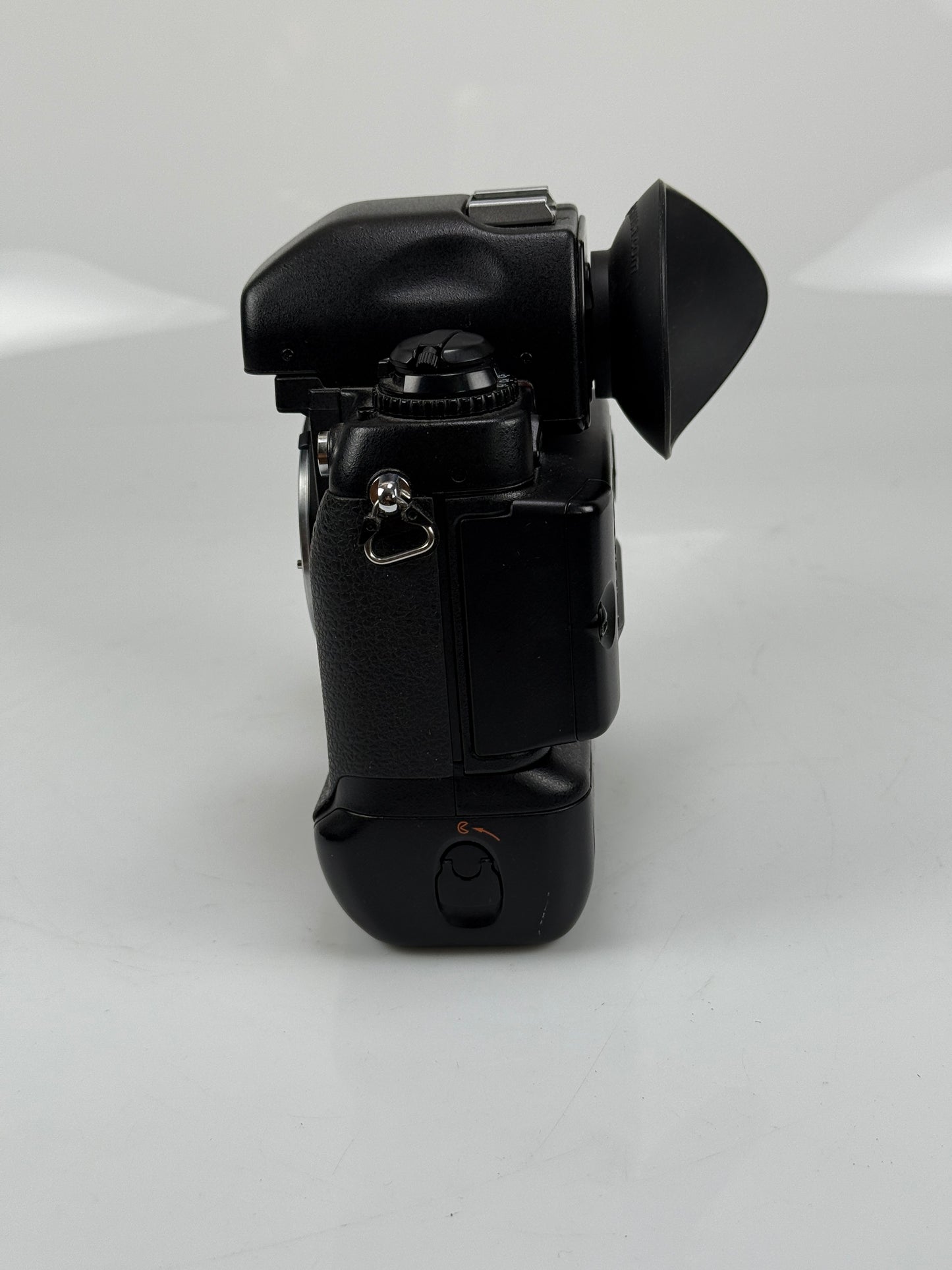 Nikon F5 AF SLR Film Camera Body with data back