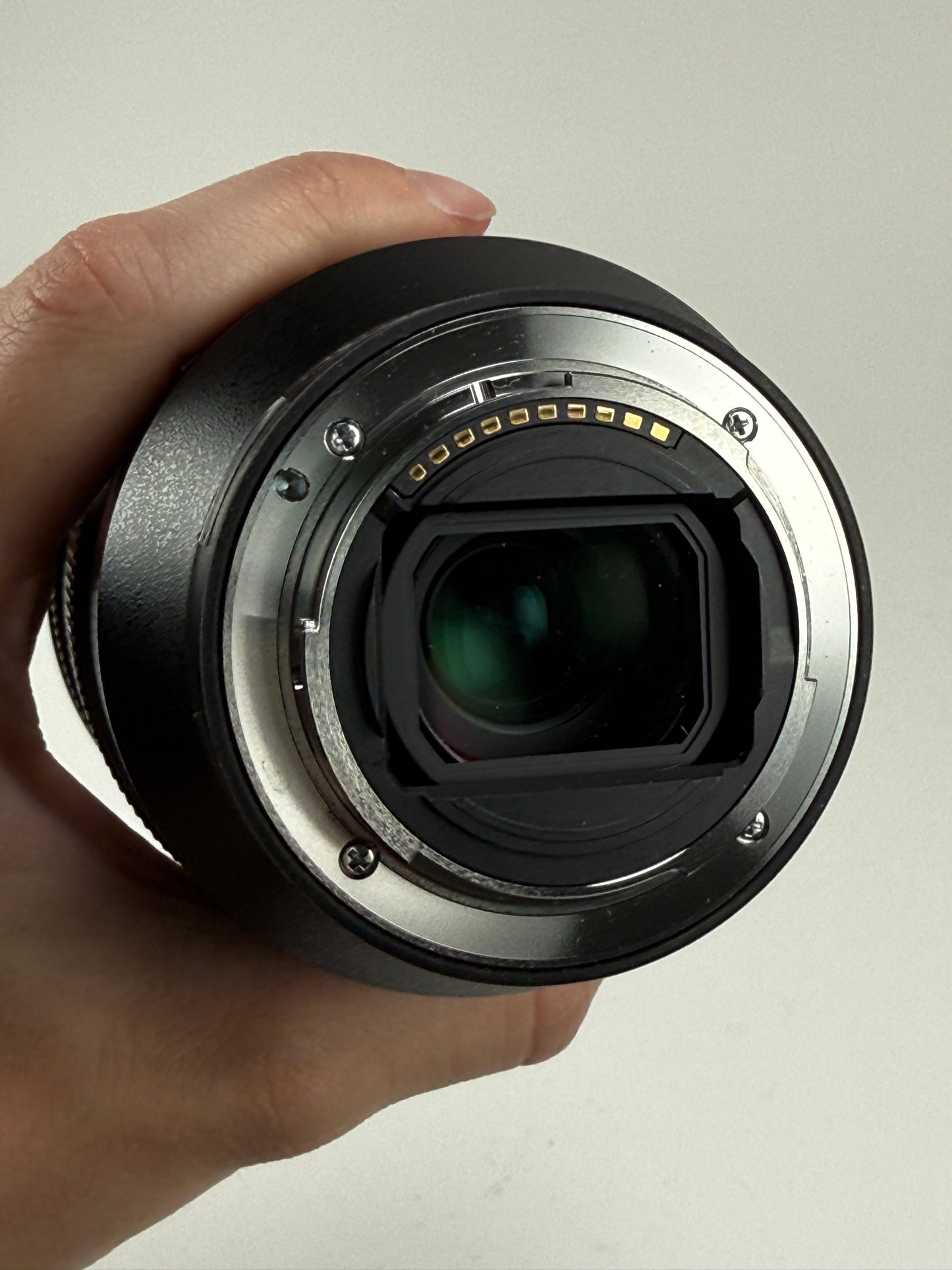 Sony FE 24-105mm f4 G OSS E-Mount Camera Lens - Black