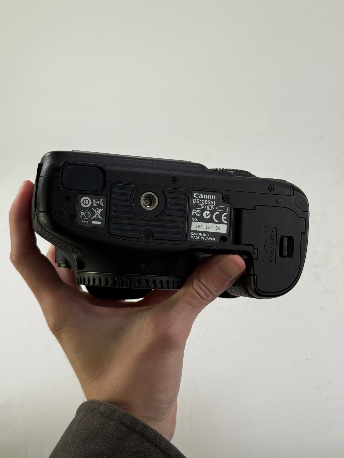 Canon EOS 7D 18MP Digital SLR Camera Body