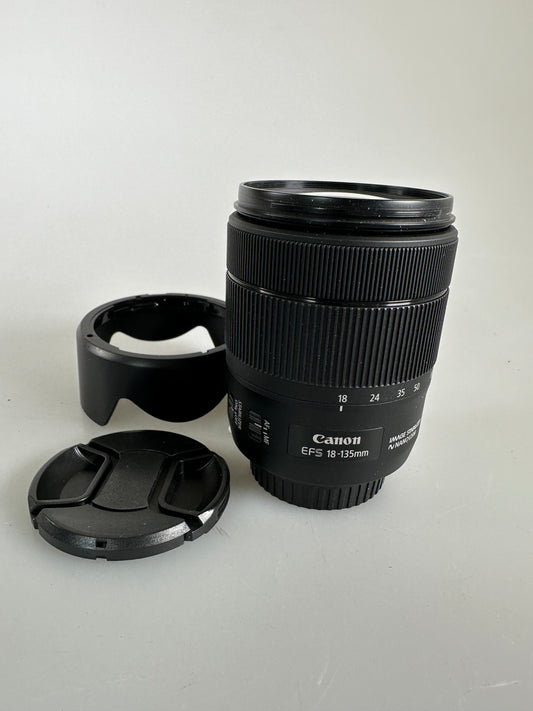 Canon EF-S 18-135mm f3.5-5.6 IS Nano USM Lens