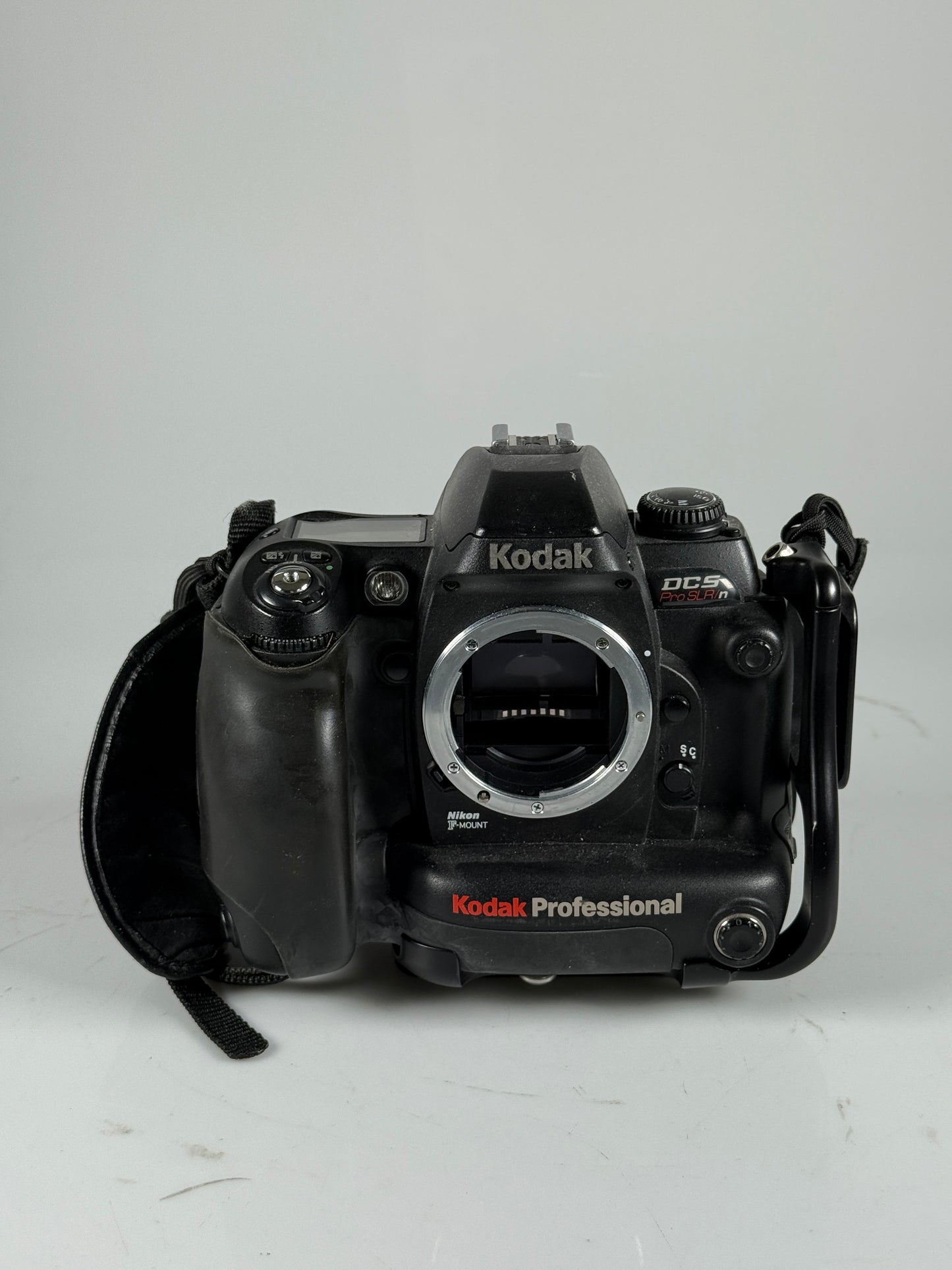 KODAK PRO SLR N PRO SLR/N DIGITAL CAMERA BODY NIKON MOUNT RARE