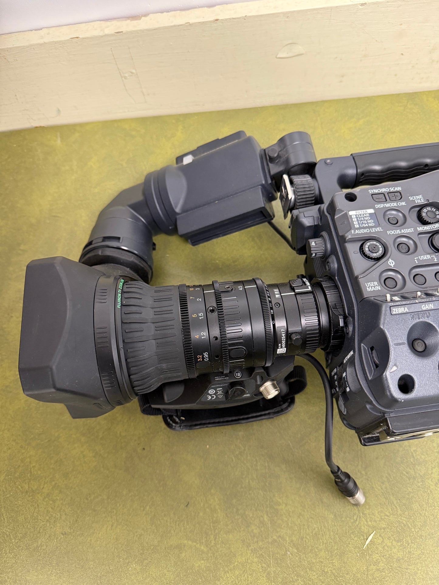Panasonic AG-HPX370P P2 Camcorder with Fujinon T17X4.5BRM-L14 f1.6/5-77mm Lens