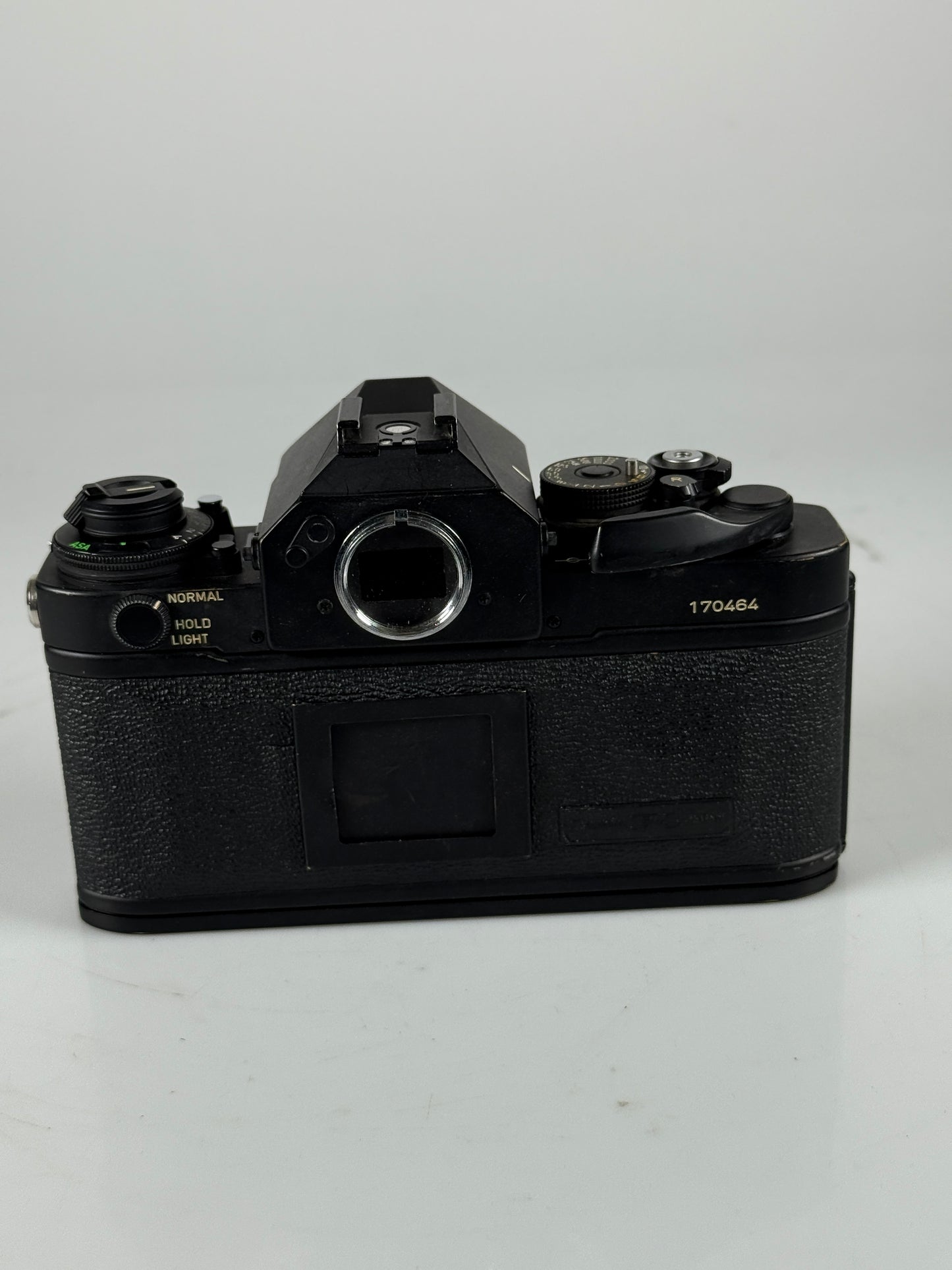 Canon F-1 New 35mm SLR Film Camera black Body with battery