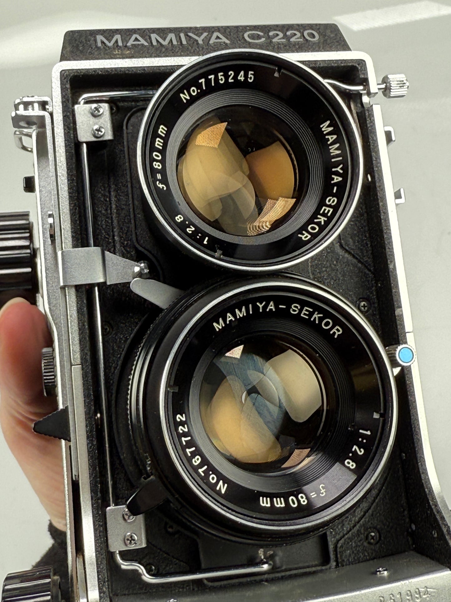 Mamiya C220 Pro TLR medium format Film camera kit 80mm f2.8 blue dot