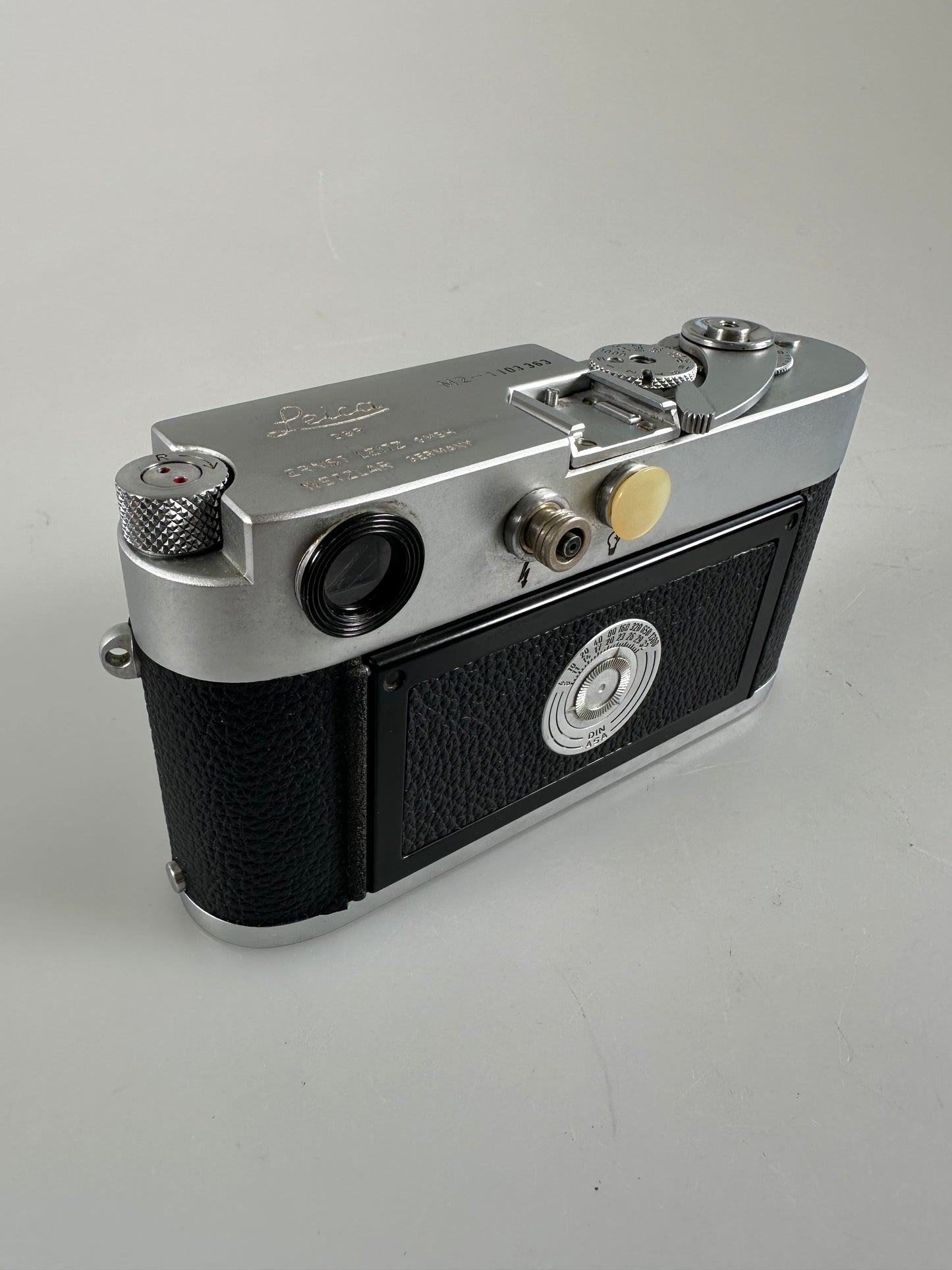 Leica M2 35mm rangefinder film camera body chrome self timer