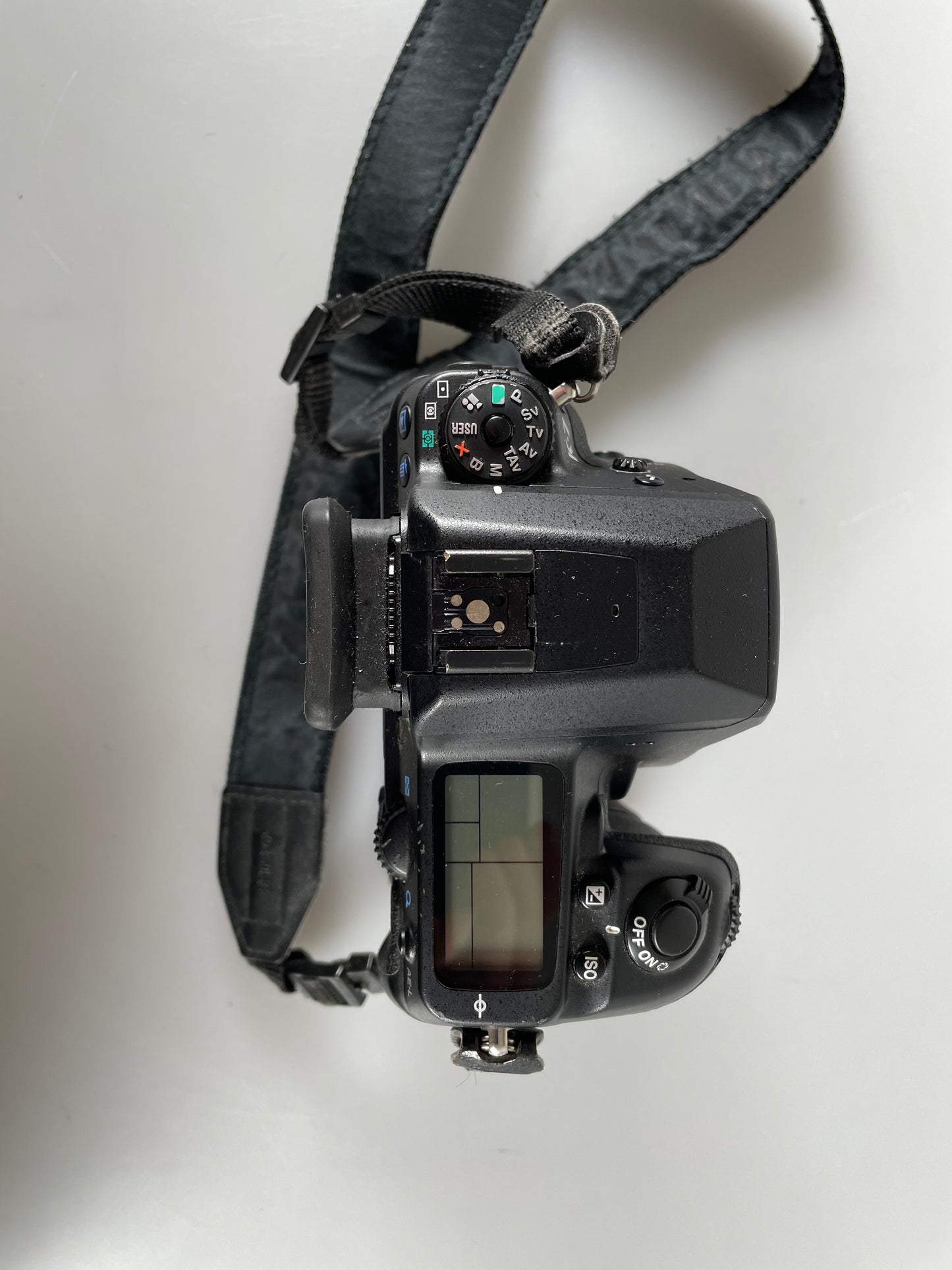 Pentax K-7 14.6 MP Digital SLR DSLR Camera Body with grip