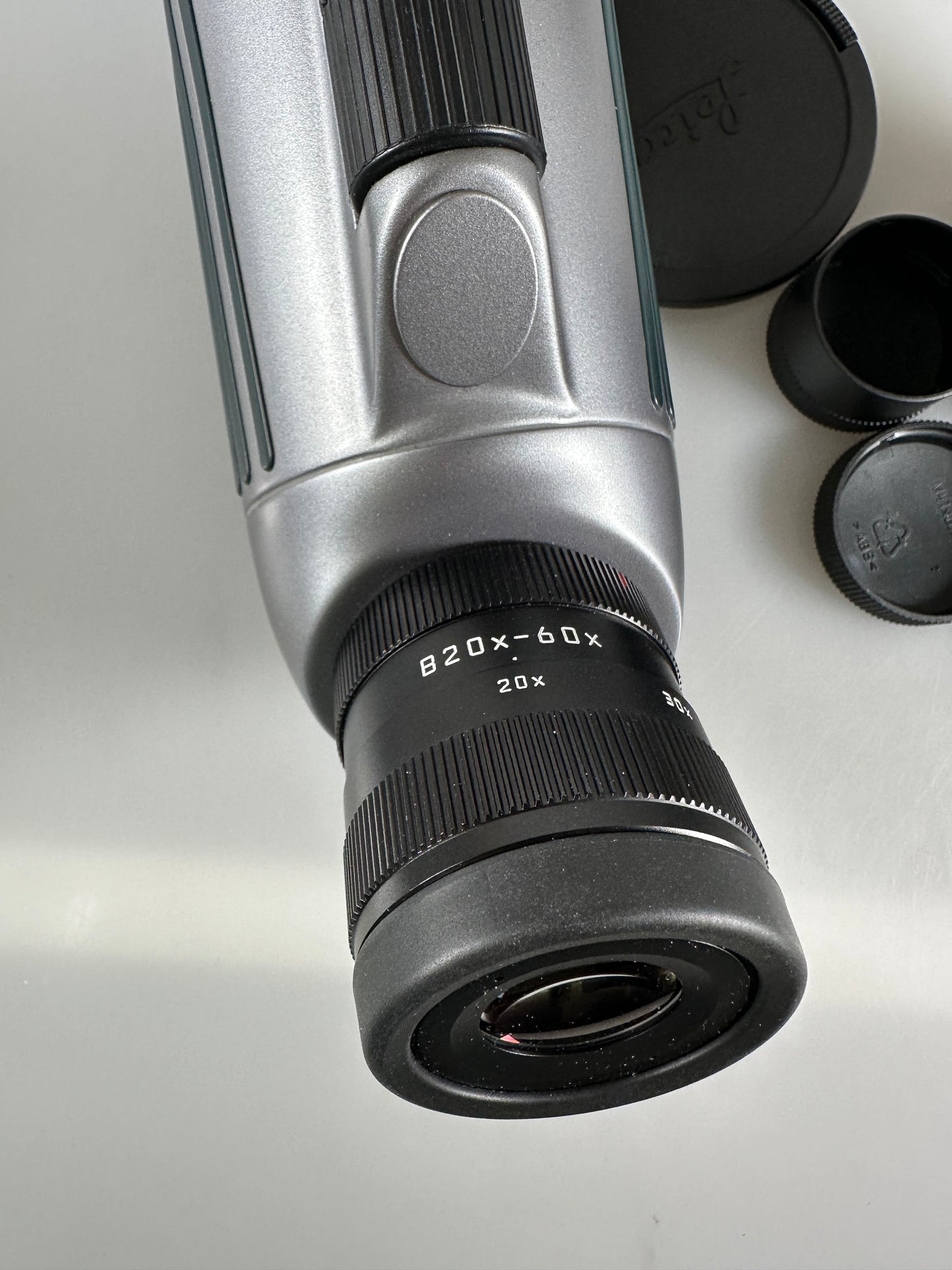 Leica APO Televid 77 spotting scope with case and B20x-60x eyepiece