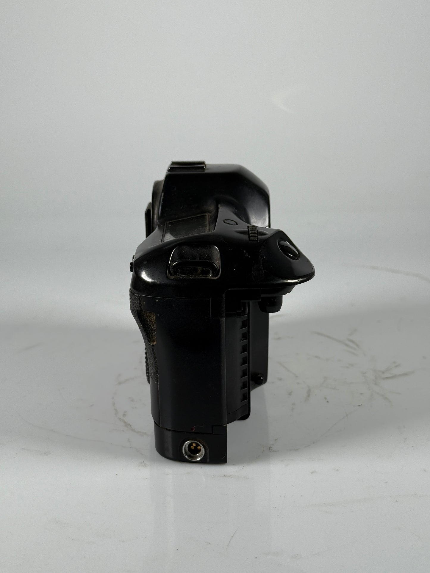 Canon EOS-1 SLR 35mm Film Camera Body