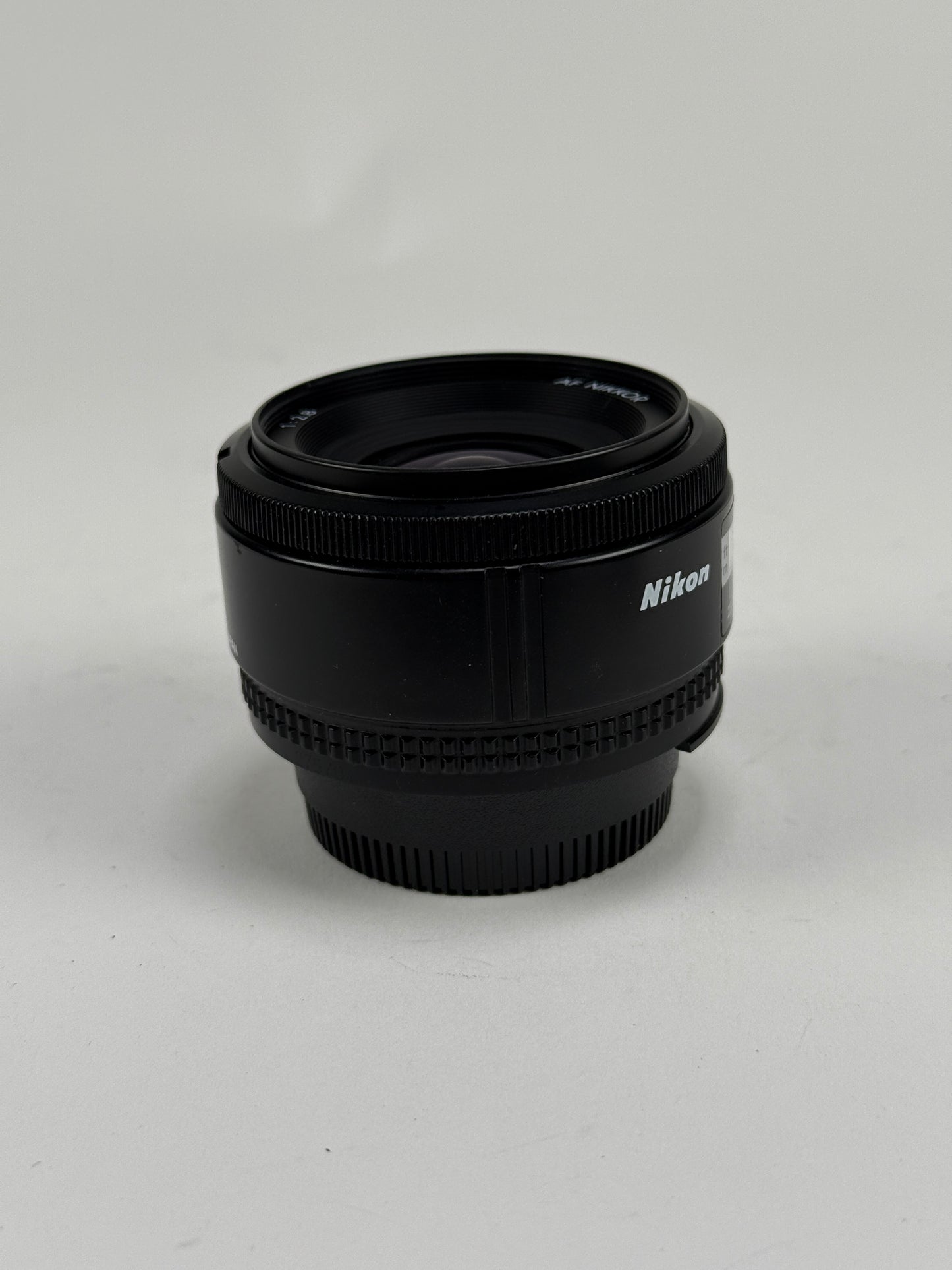 Nikon AF Nikkor 28mm f2.8 D Wide Angle Prime Lens