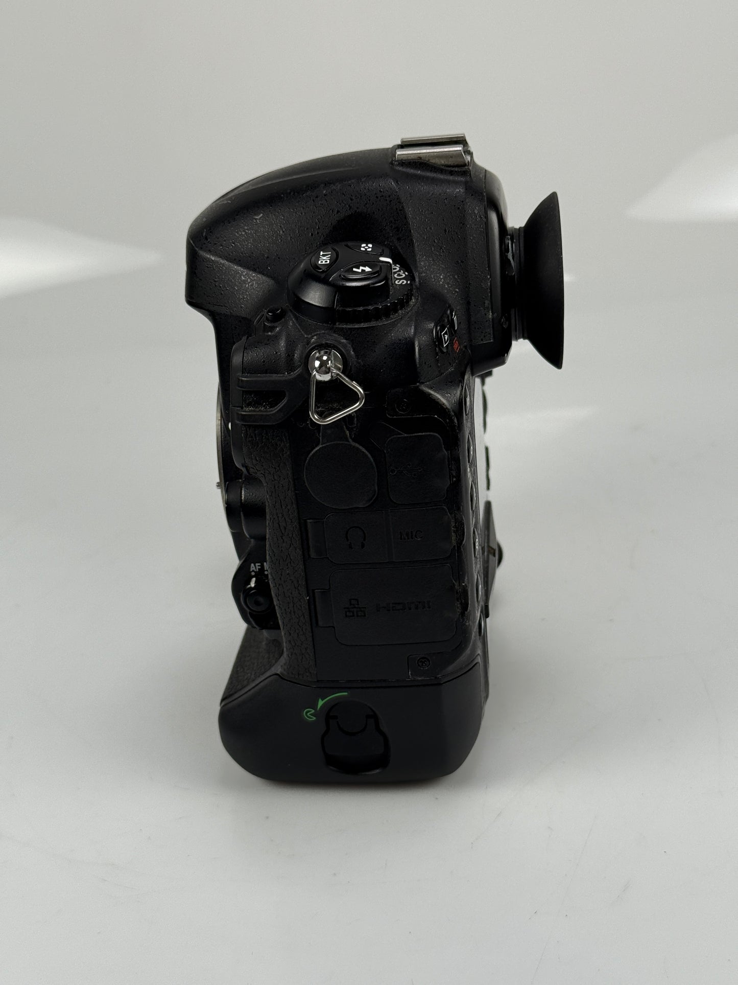 Nikon D4 16.2MP Digital SLR Camera Body