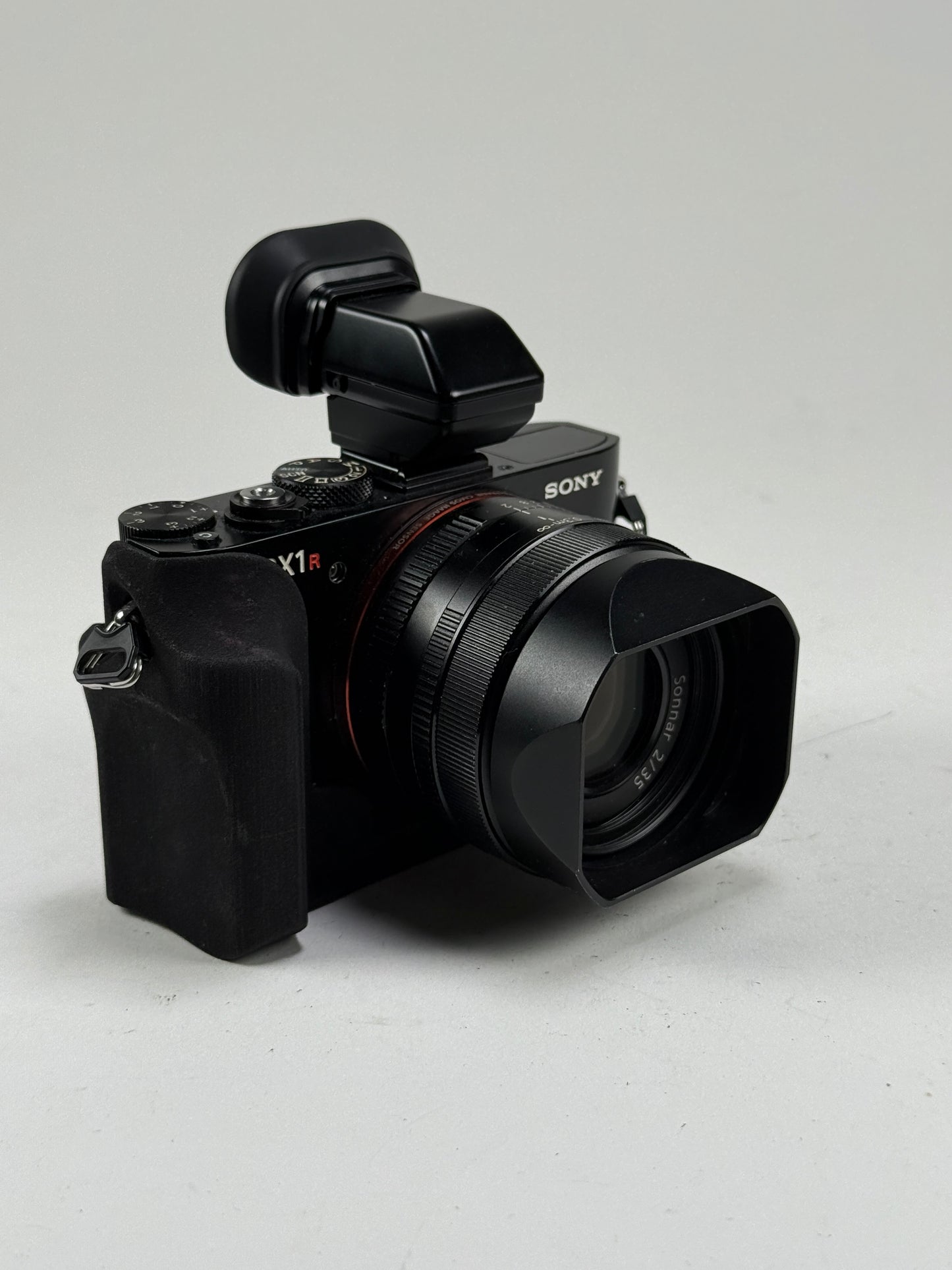 Sony Cyber-shot DSC-RX1R Black Digital Camera w/ FDA-EV1M finder
