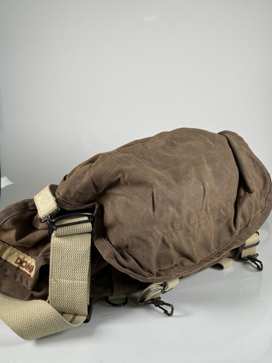 DOMKE F-2 ORIGINAL CAMERA SHOULDER BAG IN tan waxed, with insert