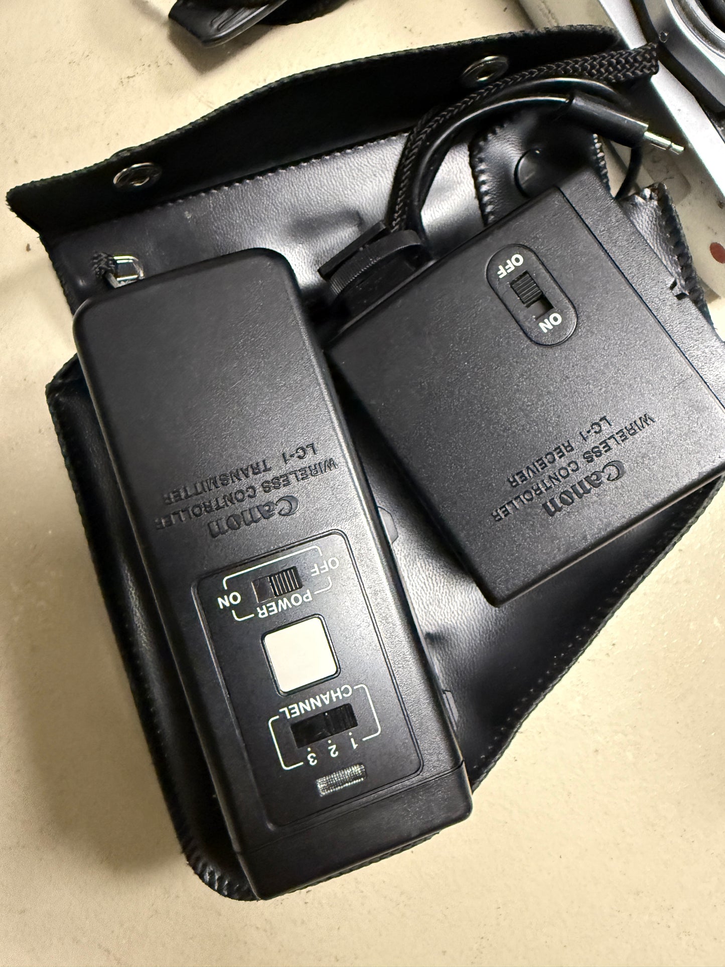 Canon camera equipment lot lens, flash, case