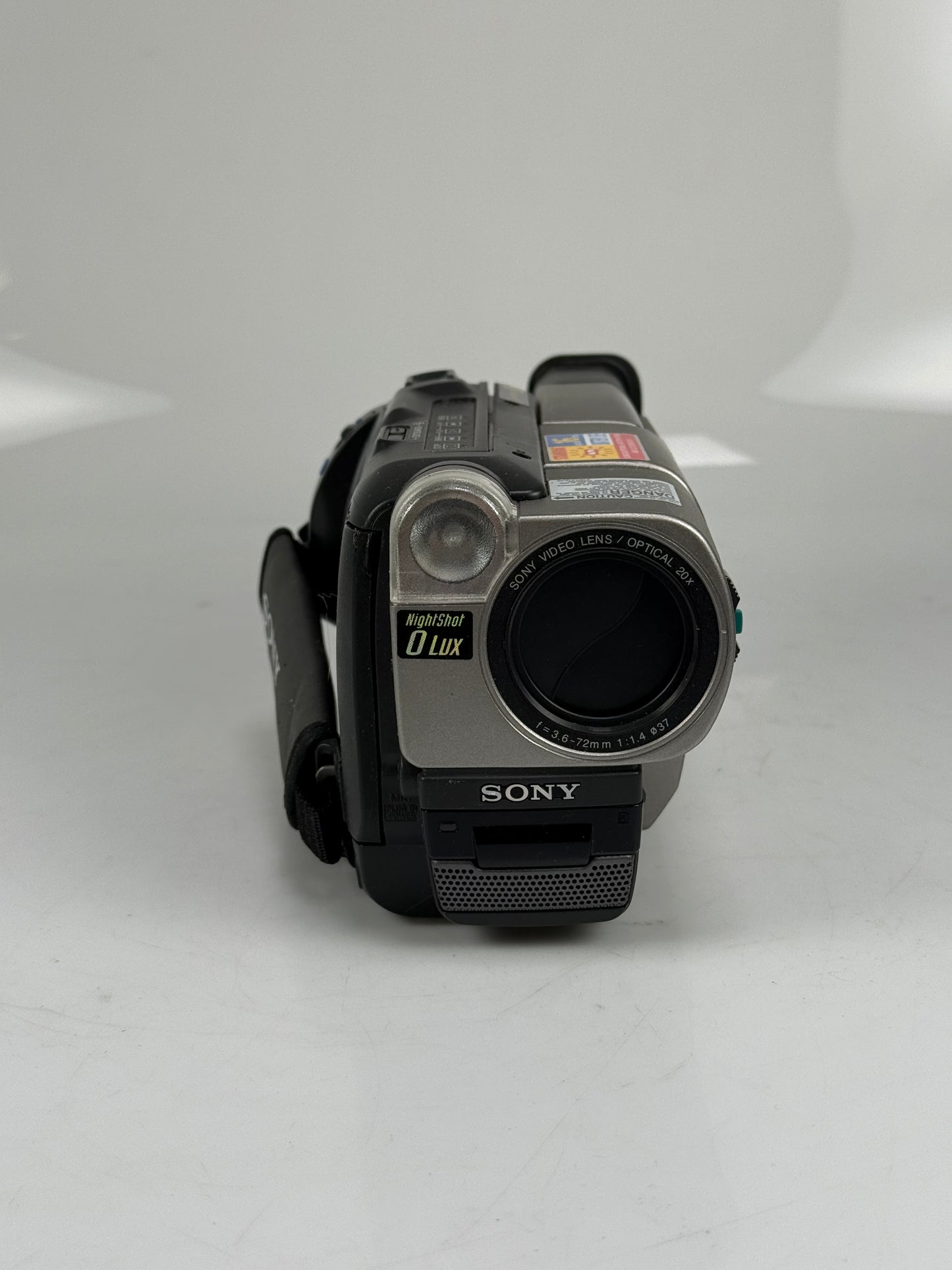 Sony CCD-TRV57 Hi8 Analog Camcorder - Record Transfer Watch Video8