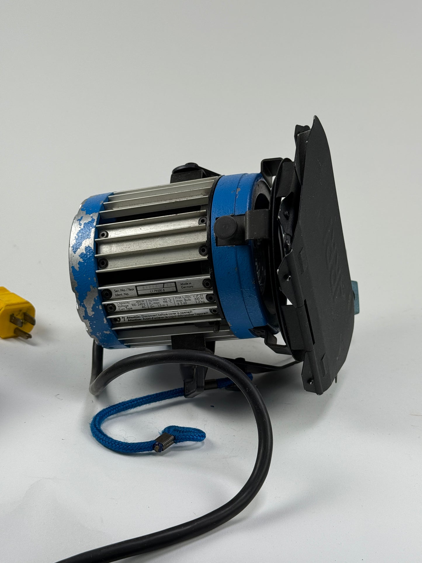 Arri 300 Watt Fresnel Tungsten Light
