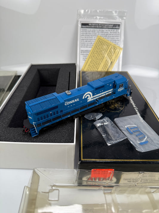 ATLAS master gold HO 9804 Conrail # 5064 HO Dash B-40B locomotive w/ DCC & Sound