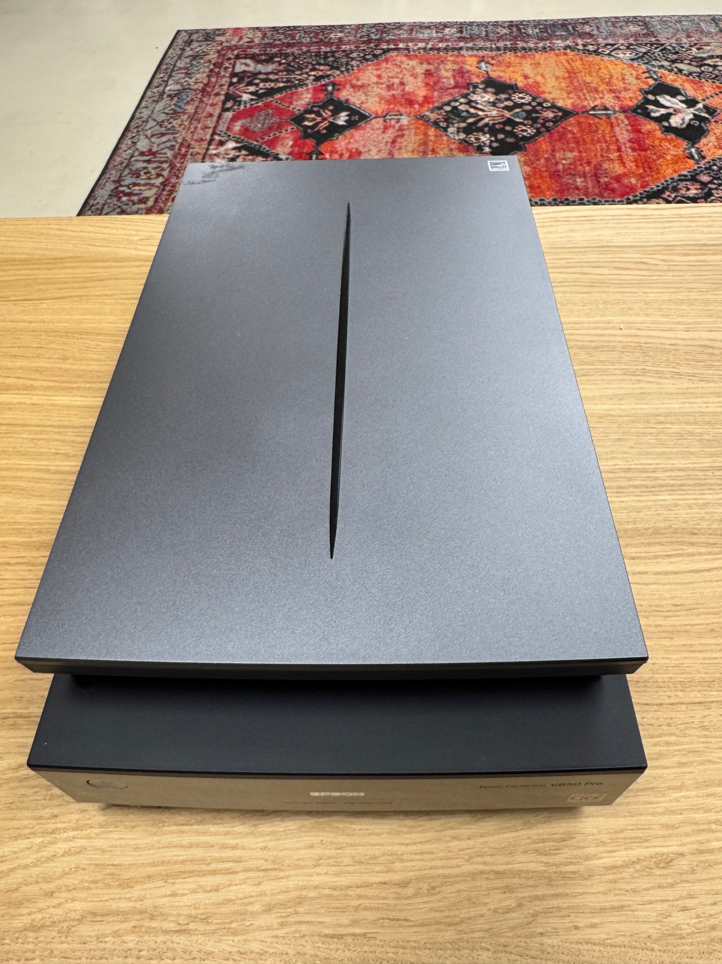 Epson PERFECTION V850 PRO Flatbed Document Film Scanner