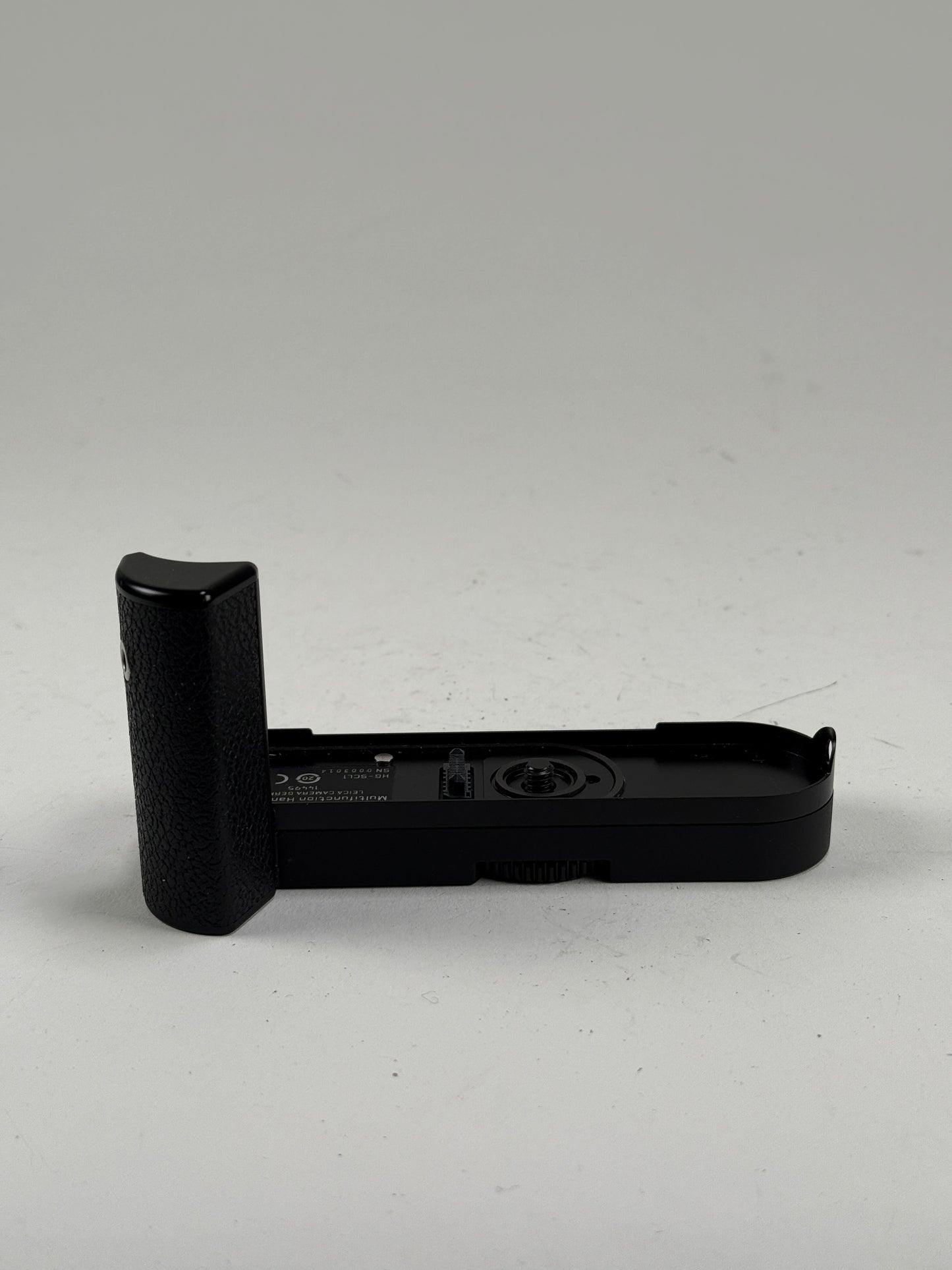 Leica 14495 Multifunction Handgrip for Leica M Digital Rangefinder