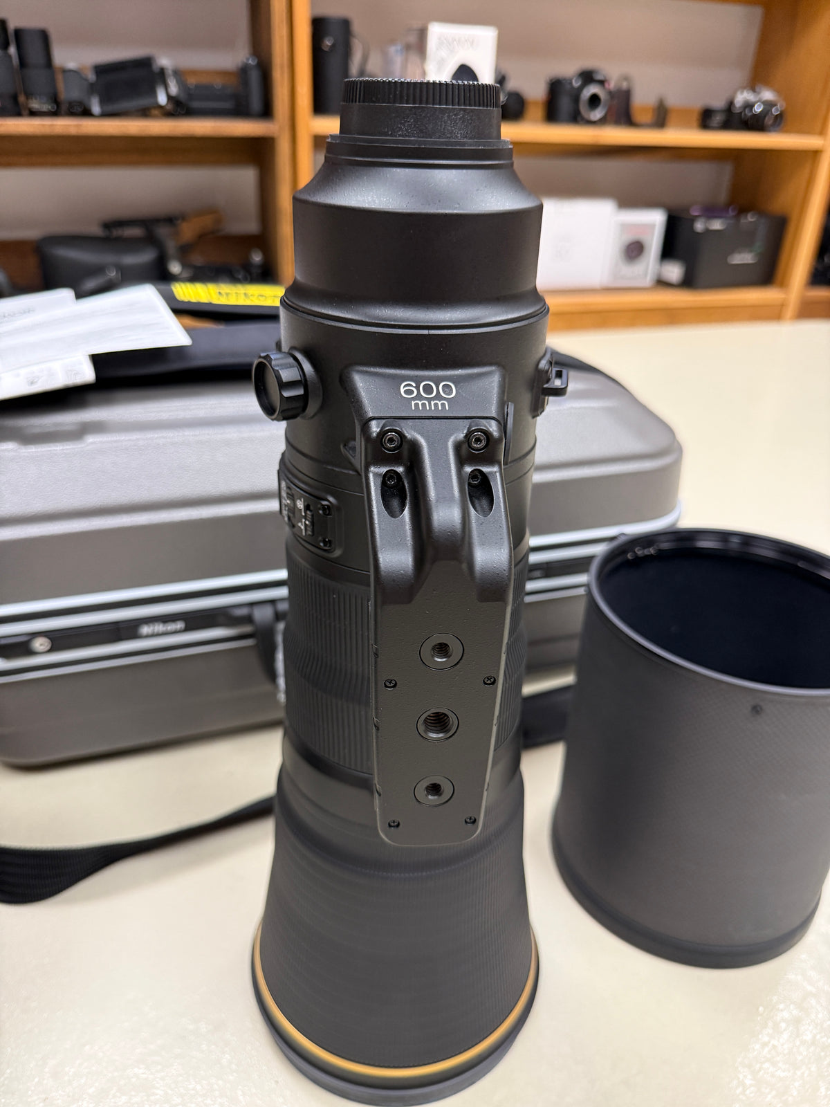 Nikon AF-S NIKKOR 600mm f4 E FL ED VR Telephoto Lens