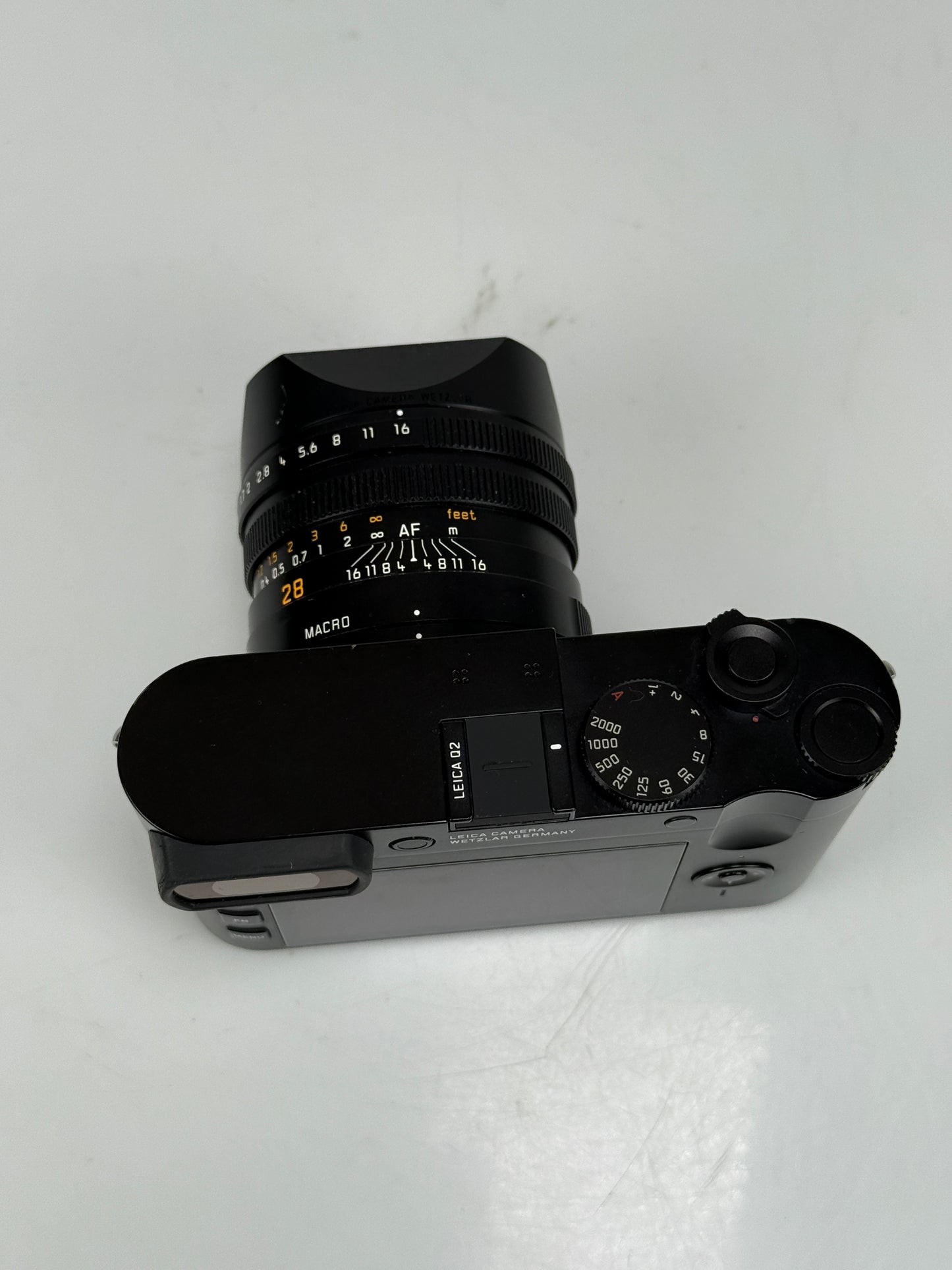 Leica Q2 Digital Camera 47.3MP w/28mm f1.7 ASPH Summilux Lens #19050