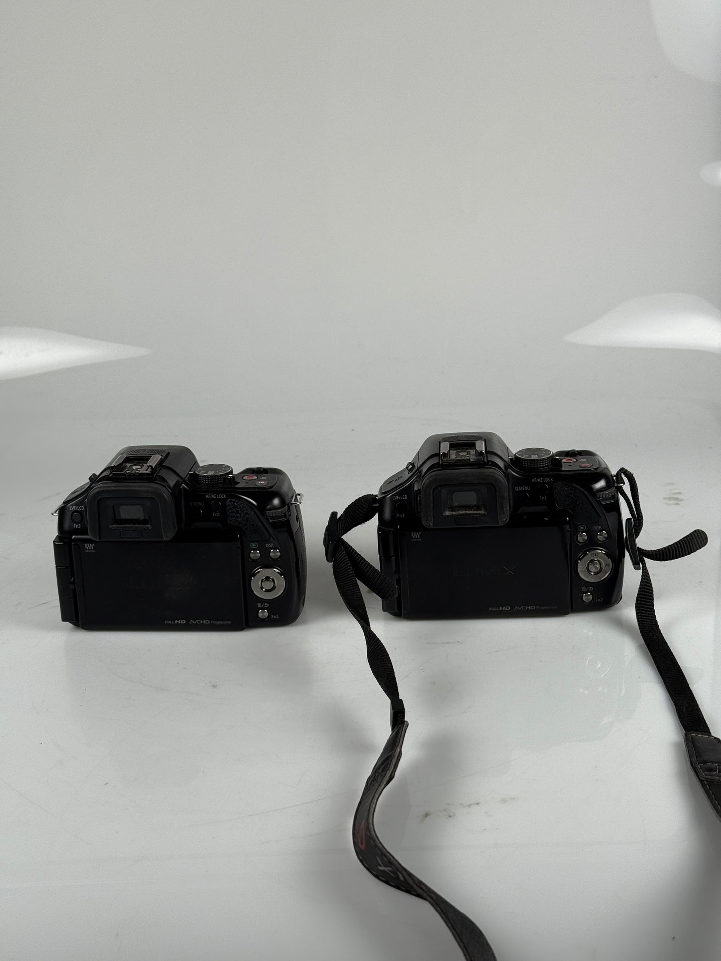 Panasonic Lumix DMC-G5 Mirrorless MFT Digital Camera Body lot of 2