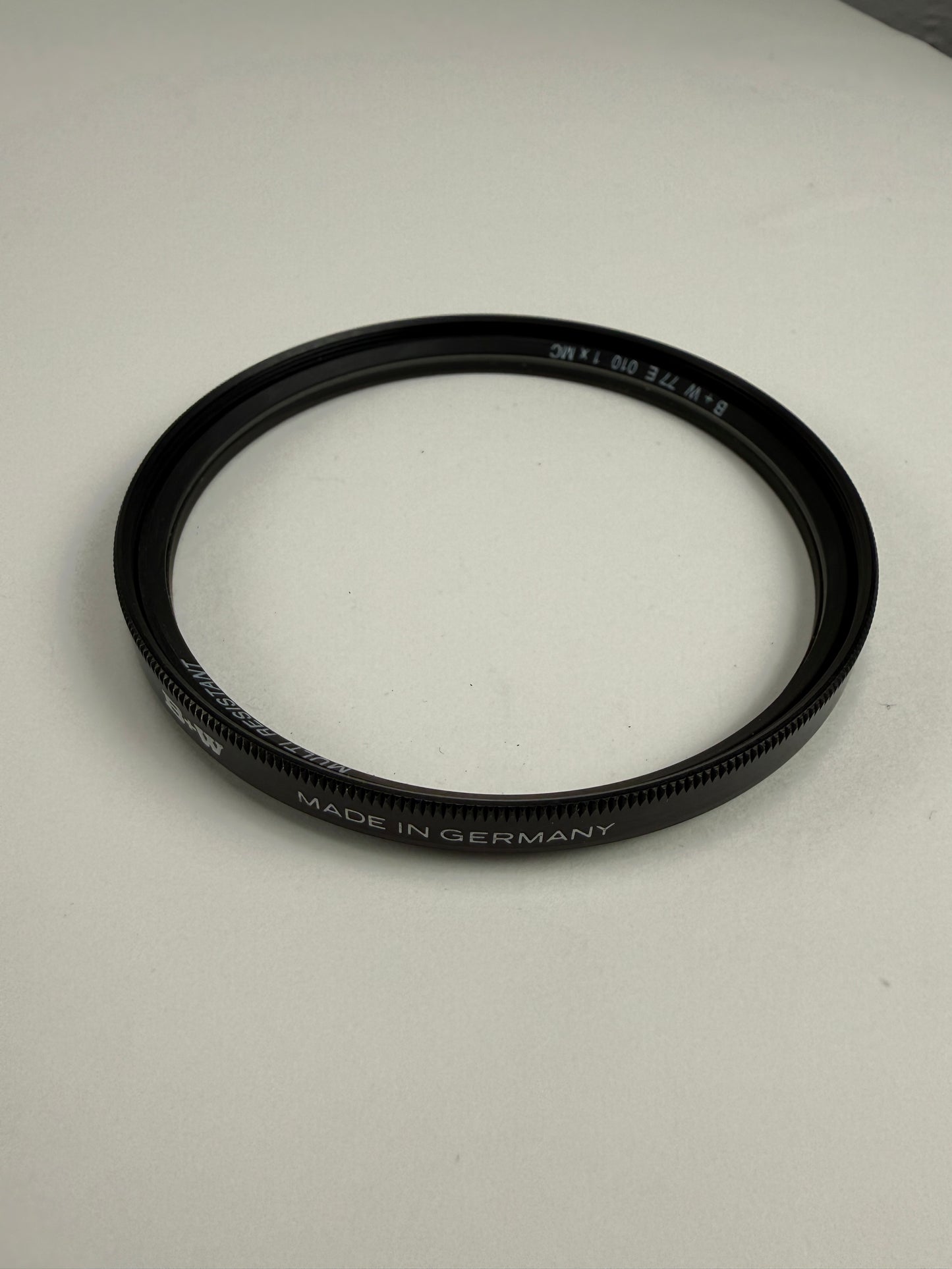B+W 77mm 77E 010 UV Haze Lens Filter multi resistant
