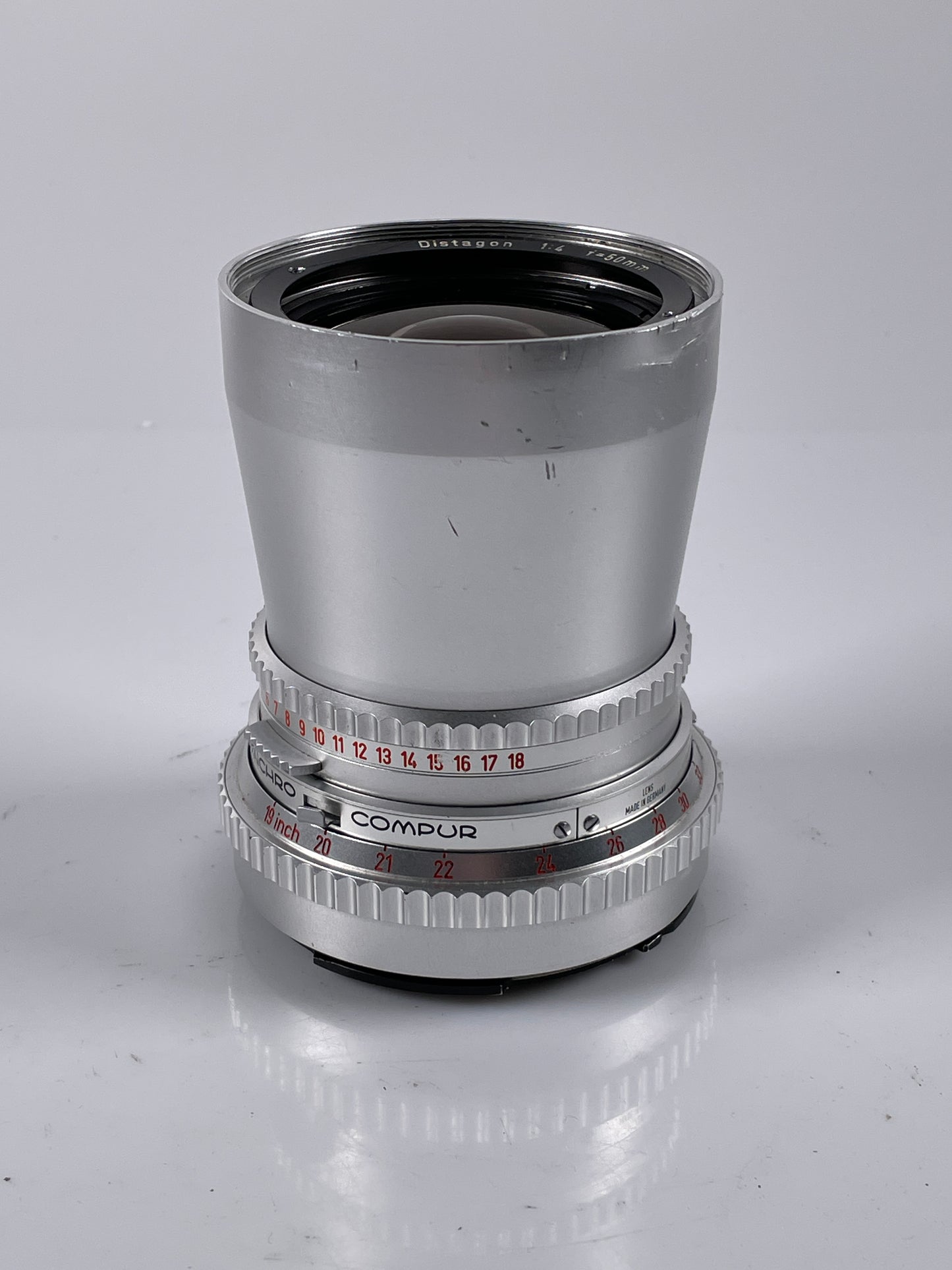 Hasselblad Carl Zeiss Distagon C Chrome 50mm F4 lens