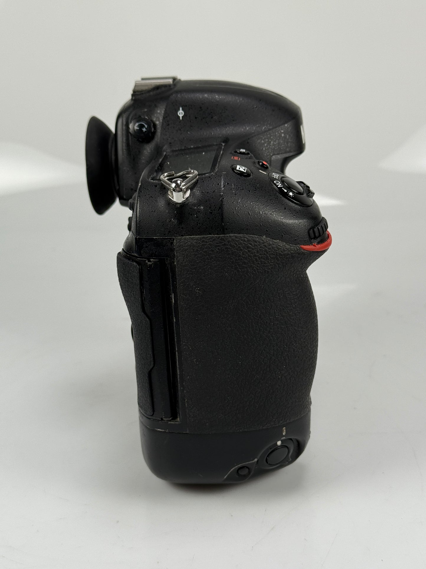 Nikon D4 16.2MP Digital SLR Camera Body