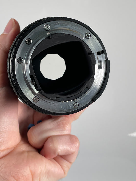 Nikon AF NIKKOR 180mm f2.8 ED IF Lens