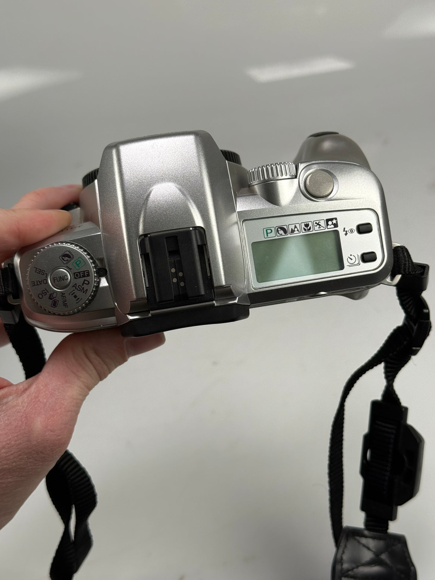 Minolta Maxxum 5D Date w/AF 28-100mm f3.5-5.6 d lens kit