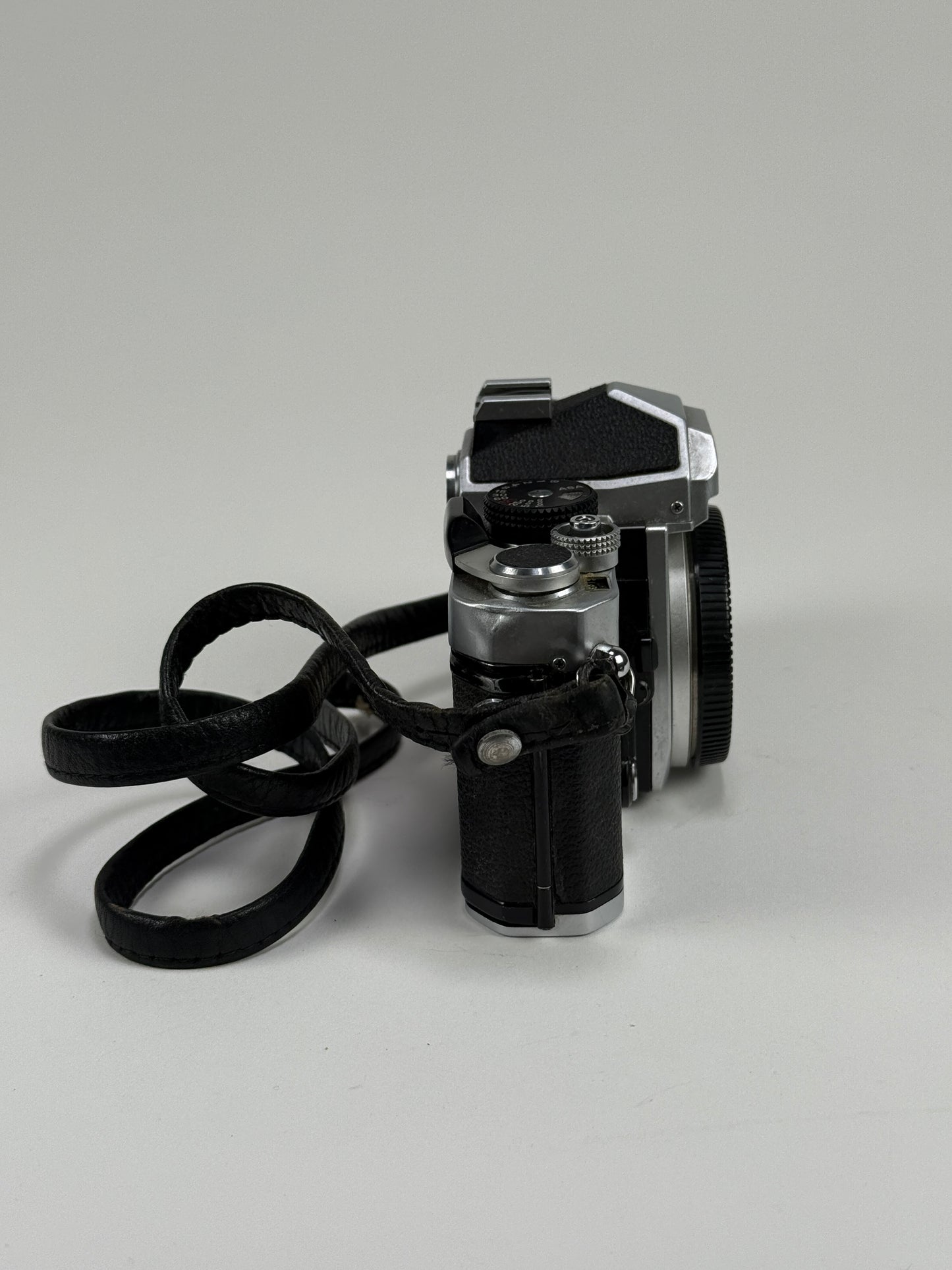 Nikon FM 35mm SLR Film Camera Chrome Body