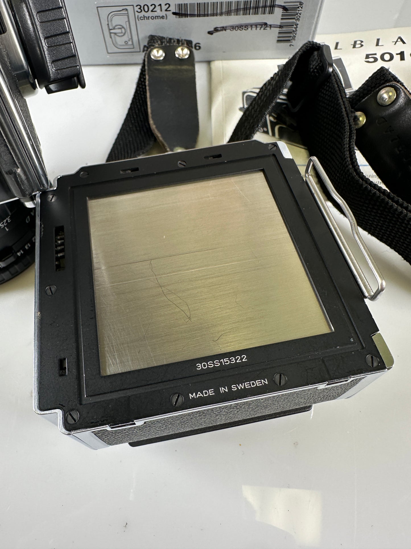 Hasselblad 501CM Film Camera Black CB 80mm f2.8 Lens, acute matte D, a12