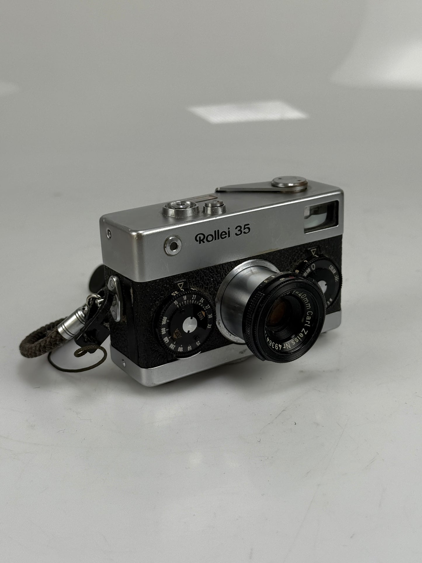 Rollei 35 Film Camera w/ Carl zeiss Tessar 40mm F3.5 Chrome Silver Honeywell Germany