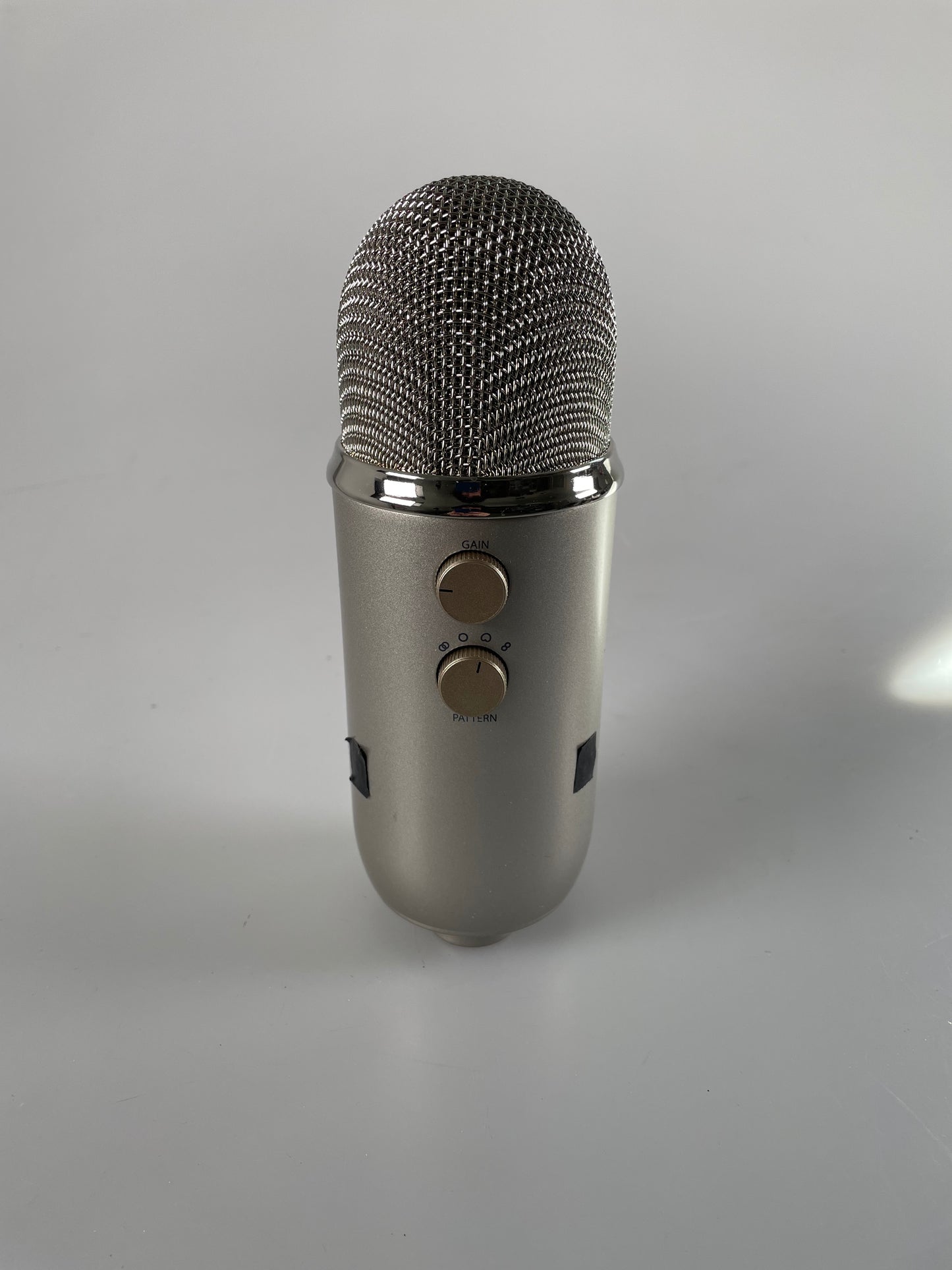 Blue Yeti Limited Platinum Edition Multi Pattern Professional USB Microphone