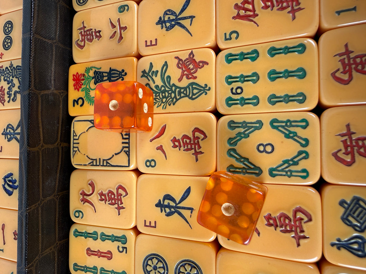 RARE Vintage Mahjong Mah Jong Jongg Bakelite Set with case 147 tiles