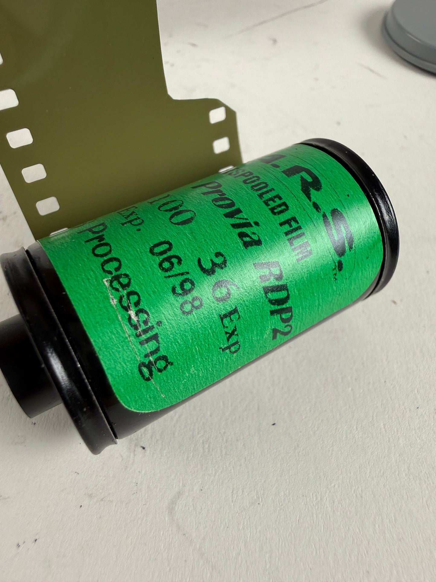 Fujichrome Provia 100 35mm film, 36exp, frozen 1 roll RPD II respooled