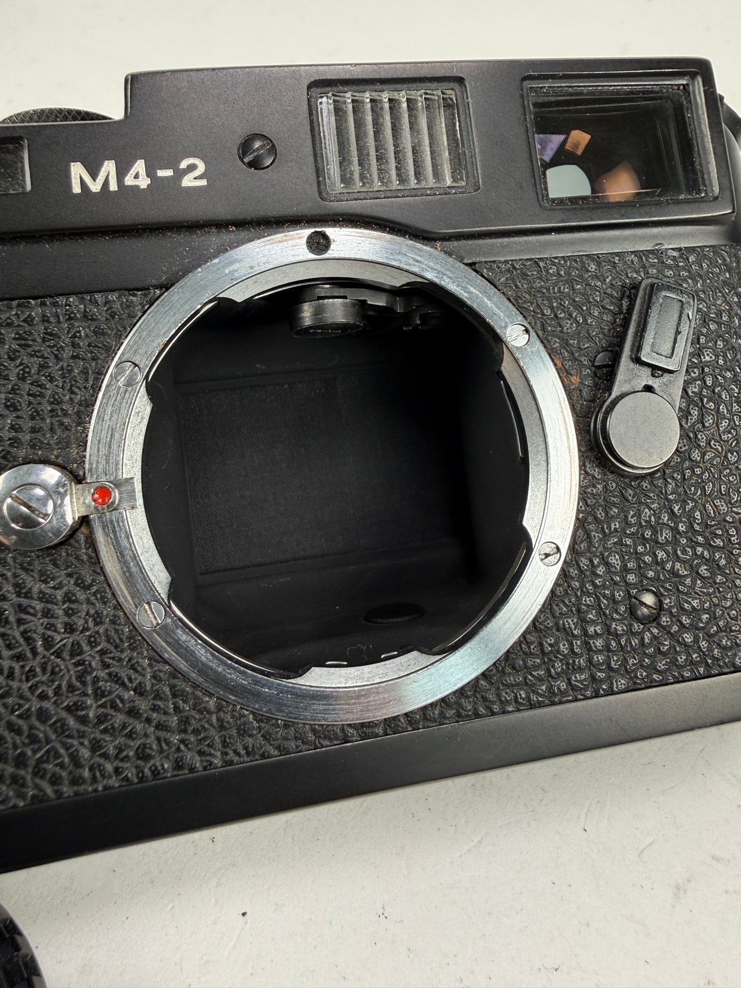 Leica M4-2 35mm rangefinder film camera black “Made in Canada” Rare V1