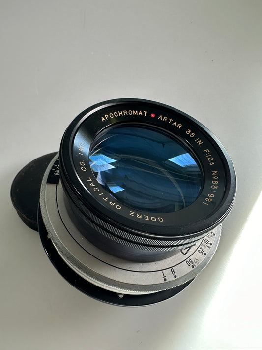 Goerz 35in f12.5 Apochromat Artar Lens red dot in Ilex Shutter