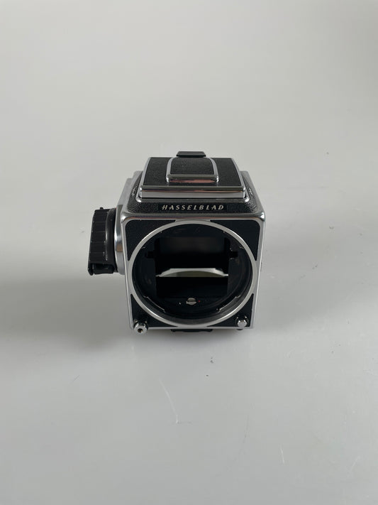 Hasselblad 501CM Medium Format Film Camera Body chrome, wlf waist level, acute focusing screen