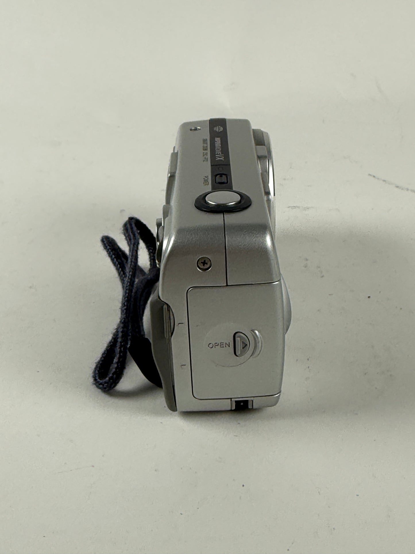 Sony Cyber-shot DSC-P72 3.2MP Digital Camera - Silver