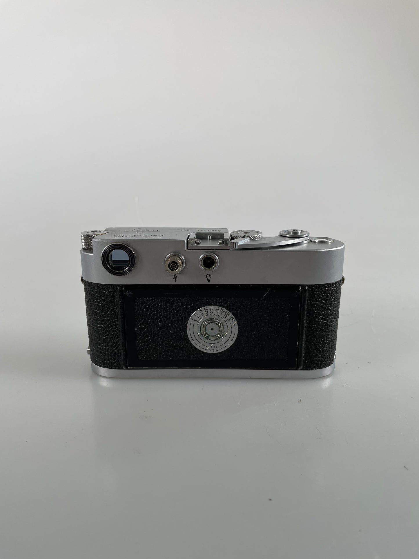 Leica M3 SS Single Stroke Rangefinder 35mm Film Camera Chrome SN:1077XXX