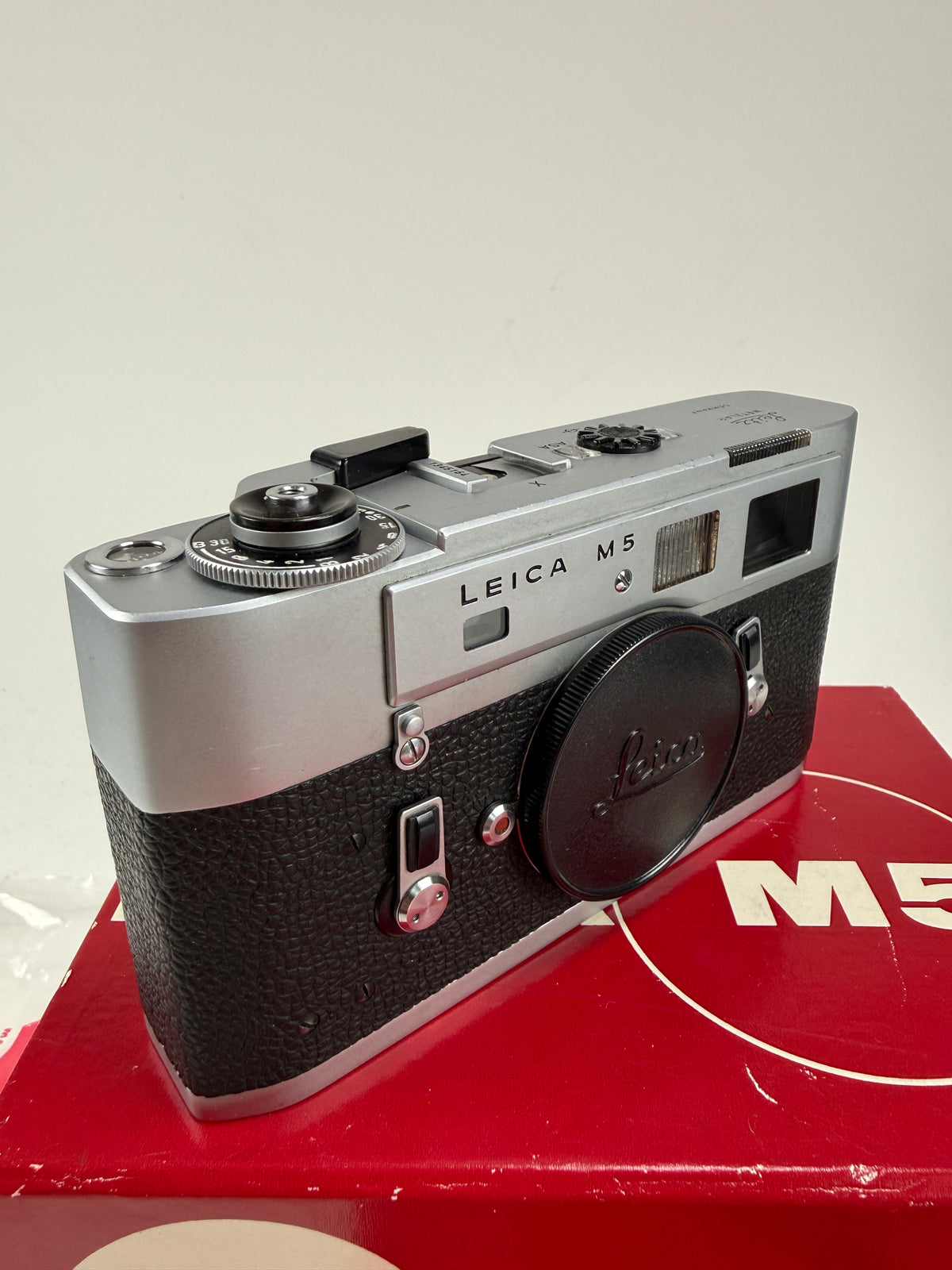 Leica M5 2 Lug Chrome 35mm Rangefinder Film Camera