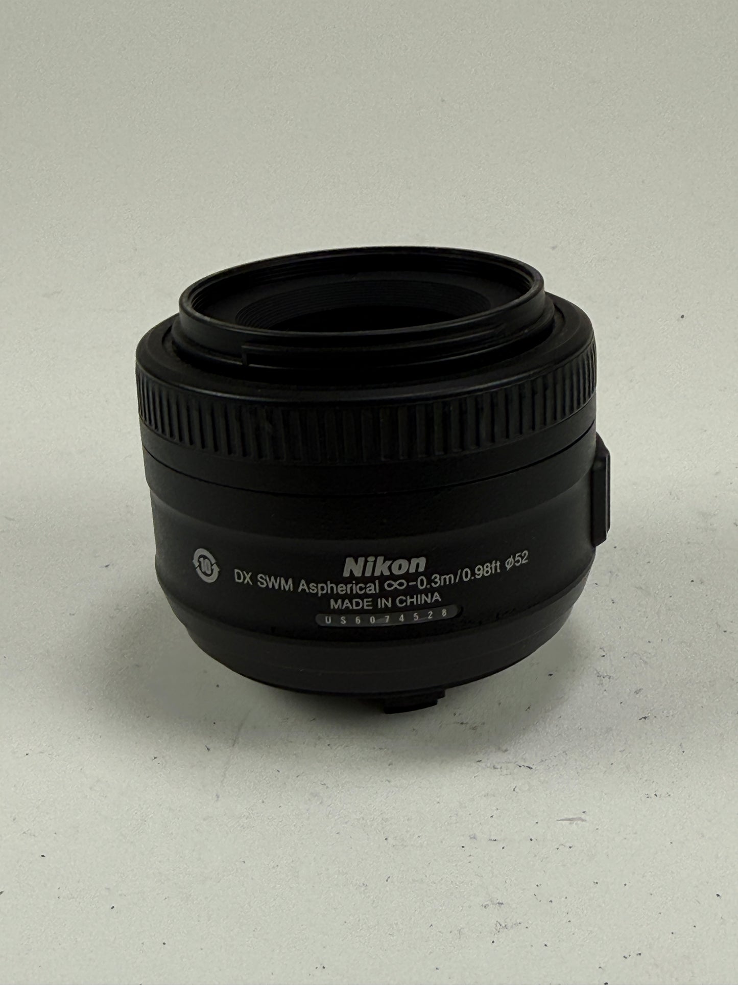 Nikon 35mm f1.8G AF-S DX Lens for Nikon DSLR Cameras
