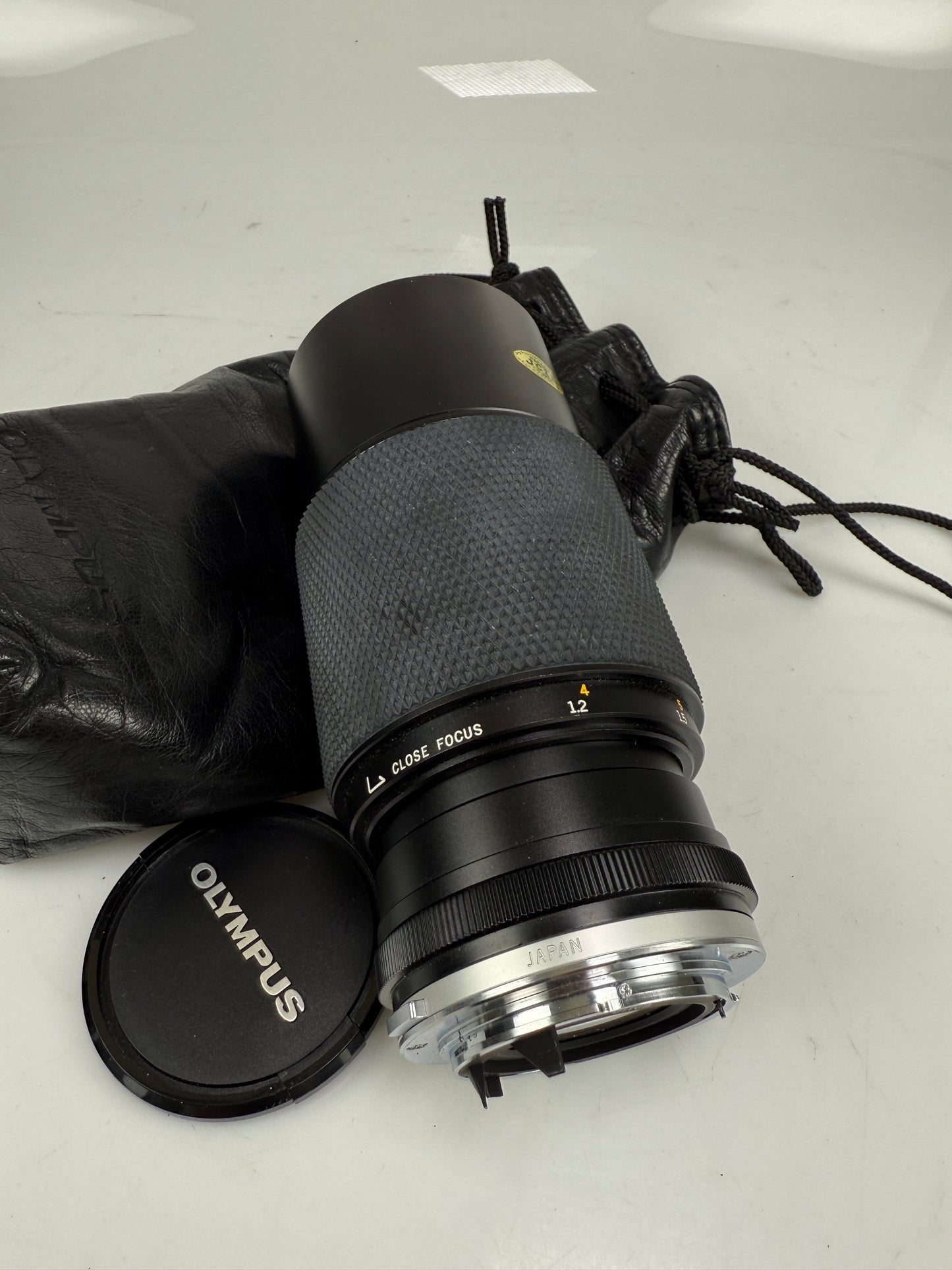 Olympus OM 65-200mm f4 Zuiko Close Focus Lens