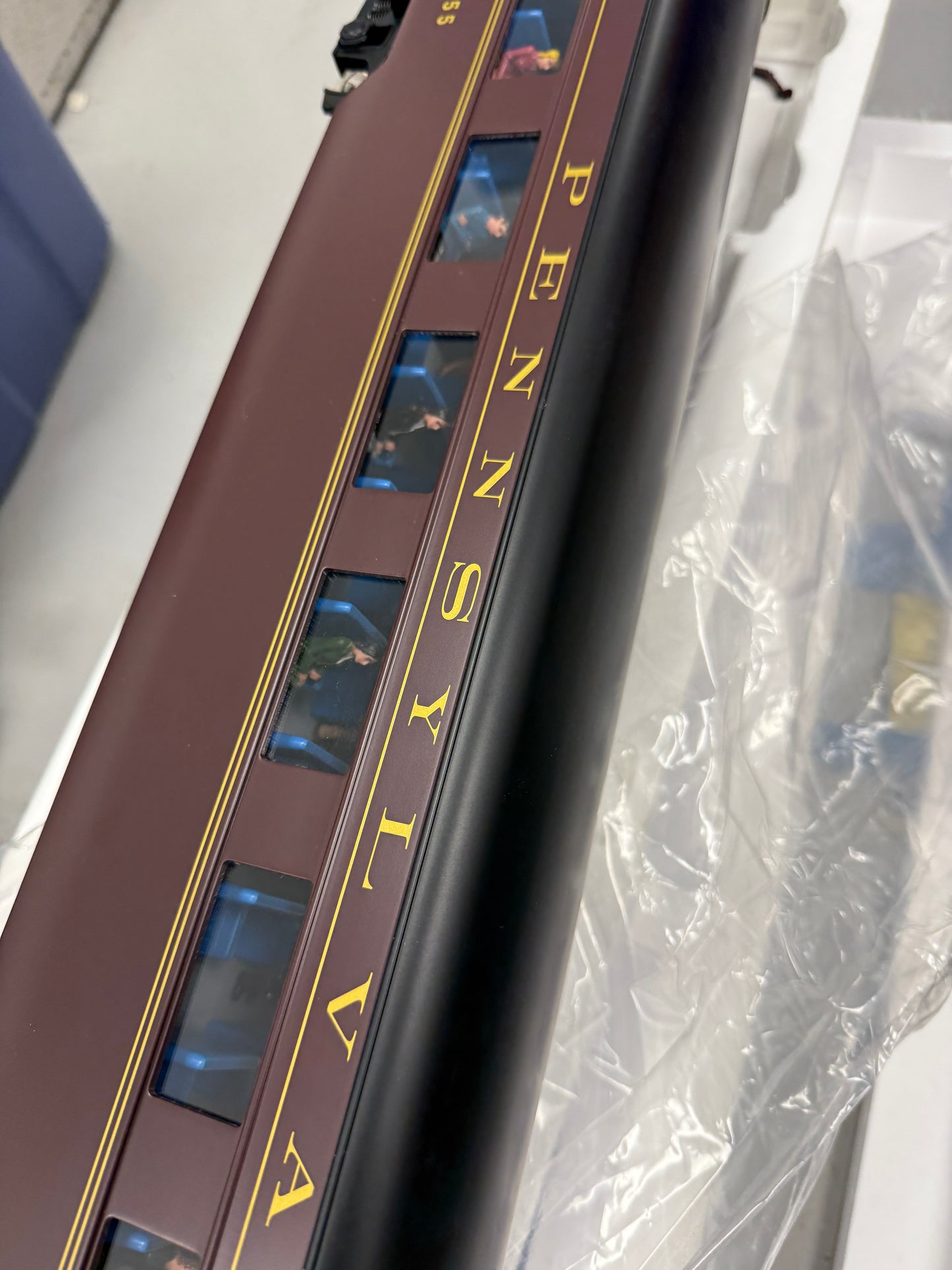 USA Trains R31022 Corrugated Aluminum Passenger Car Pennsylvania CoachG scale