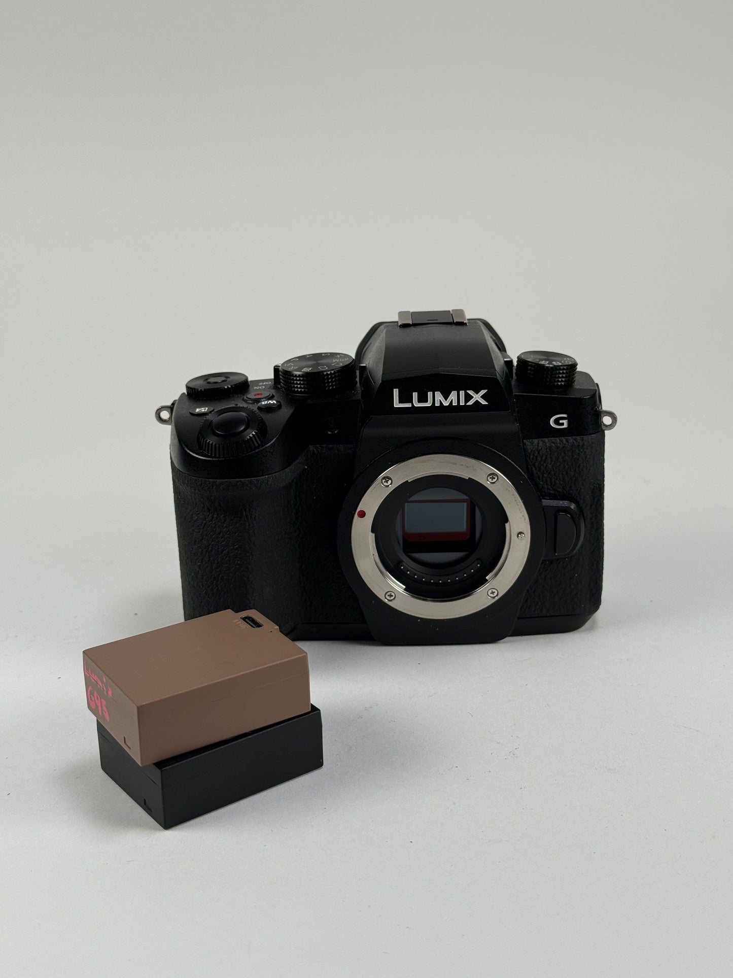 Panasonic Lumix DC-G95 Mirrorless 20.3MP Digital Camera